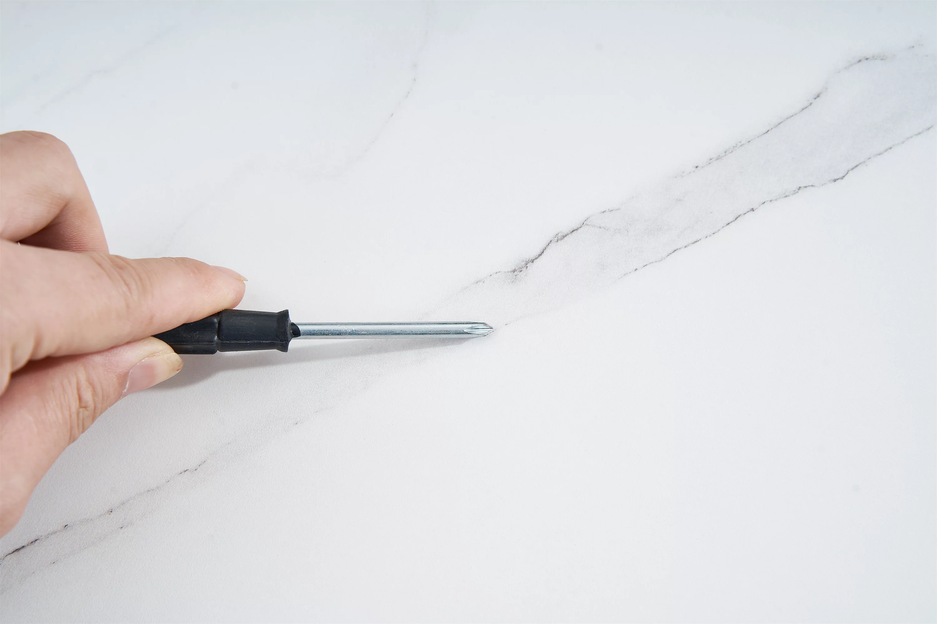 CoSoTower Tulip Dining Table , 32'' Round, White, Mable Black, 1PC/CTN