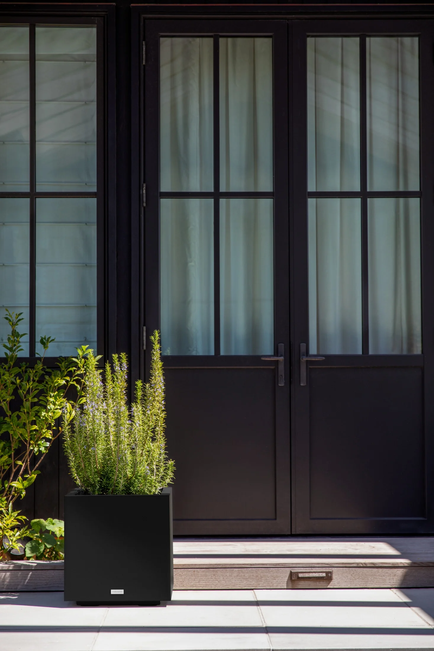 Veradek Block Series Cube Small 18