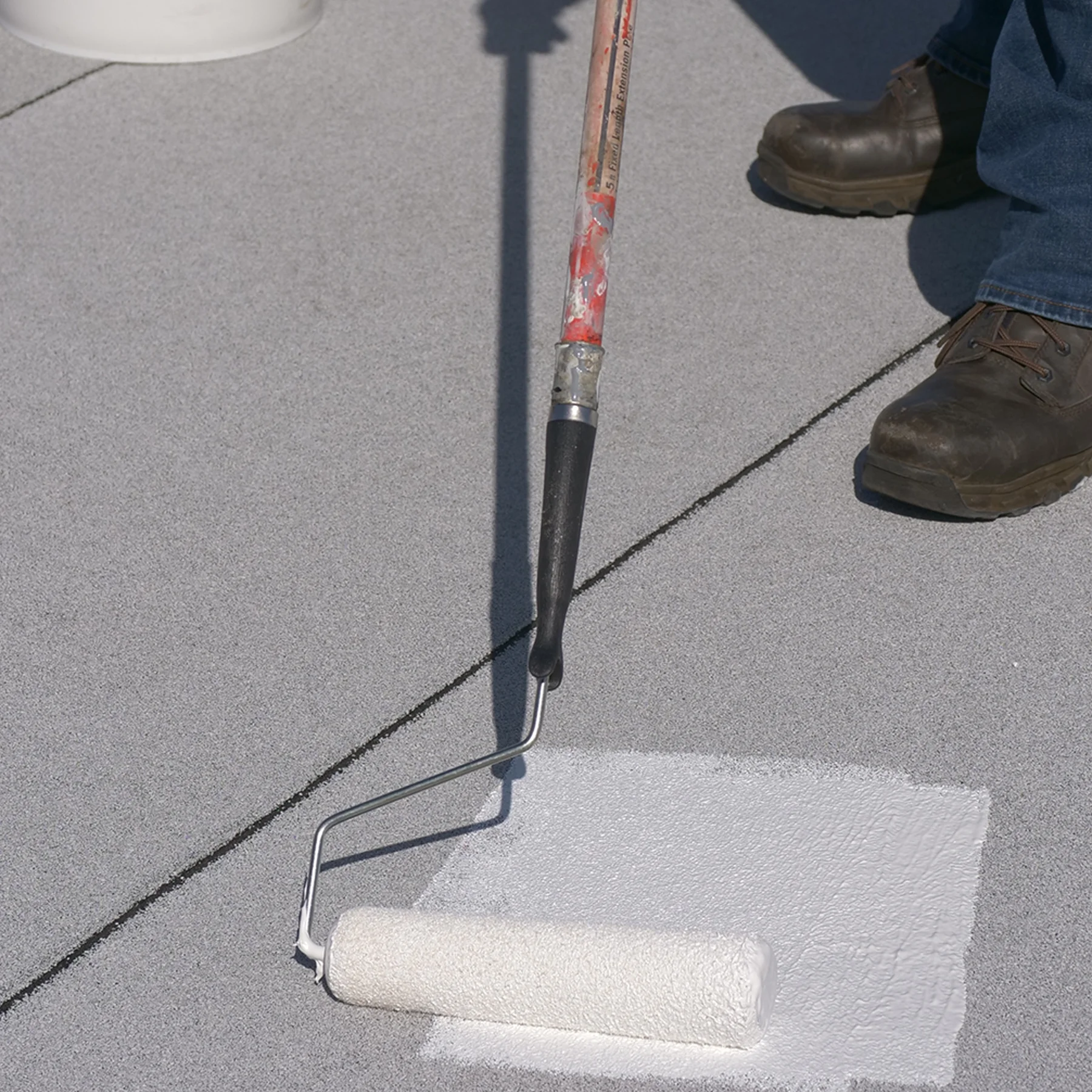 White, Rust-Oleum 710 Elastomeric Roof Coating, 1 Gal