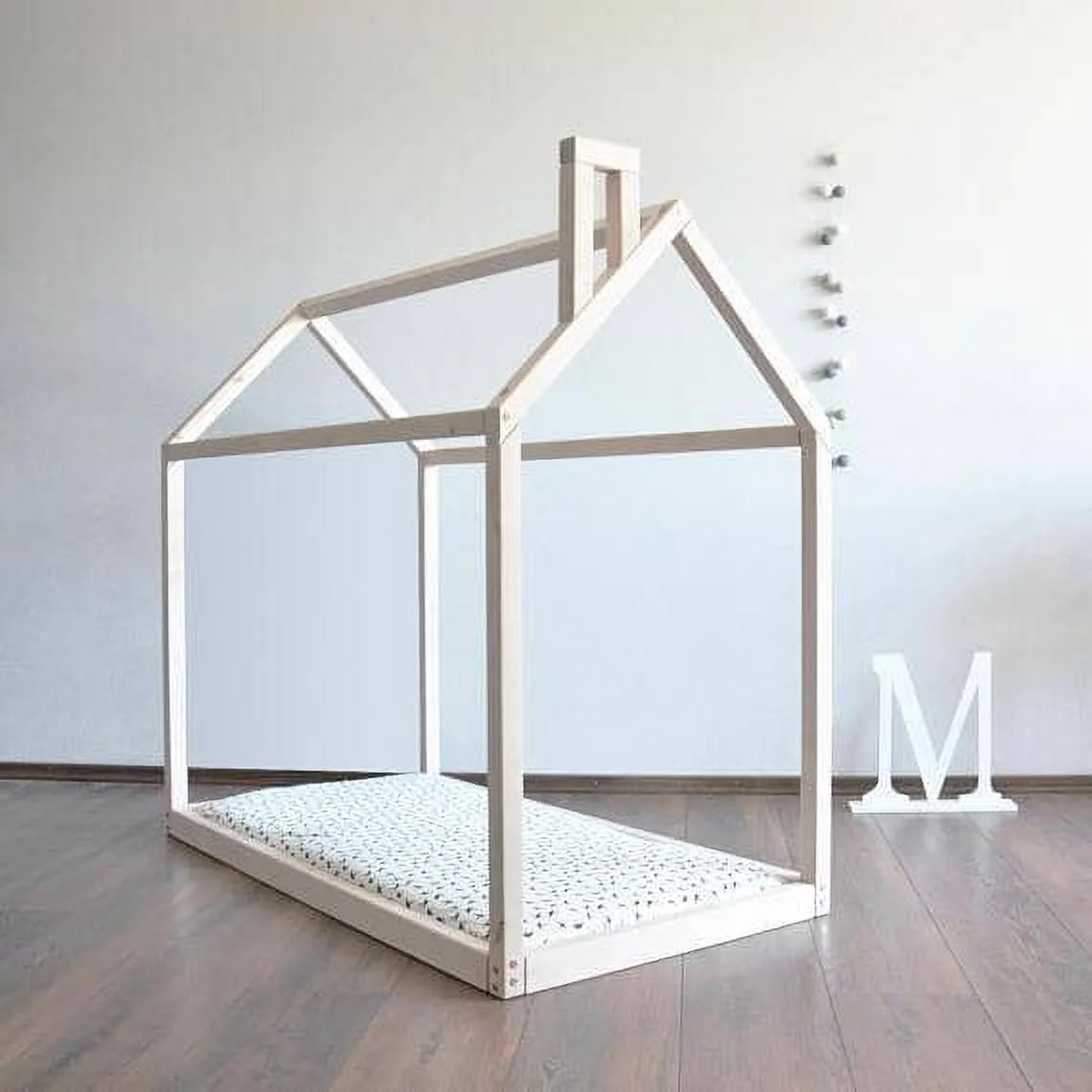 Cottage Kids Furniture Montessori Toddler Bed with Slats and Chimney