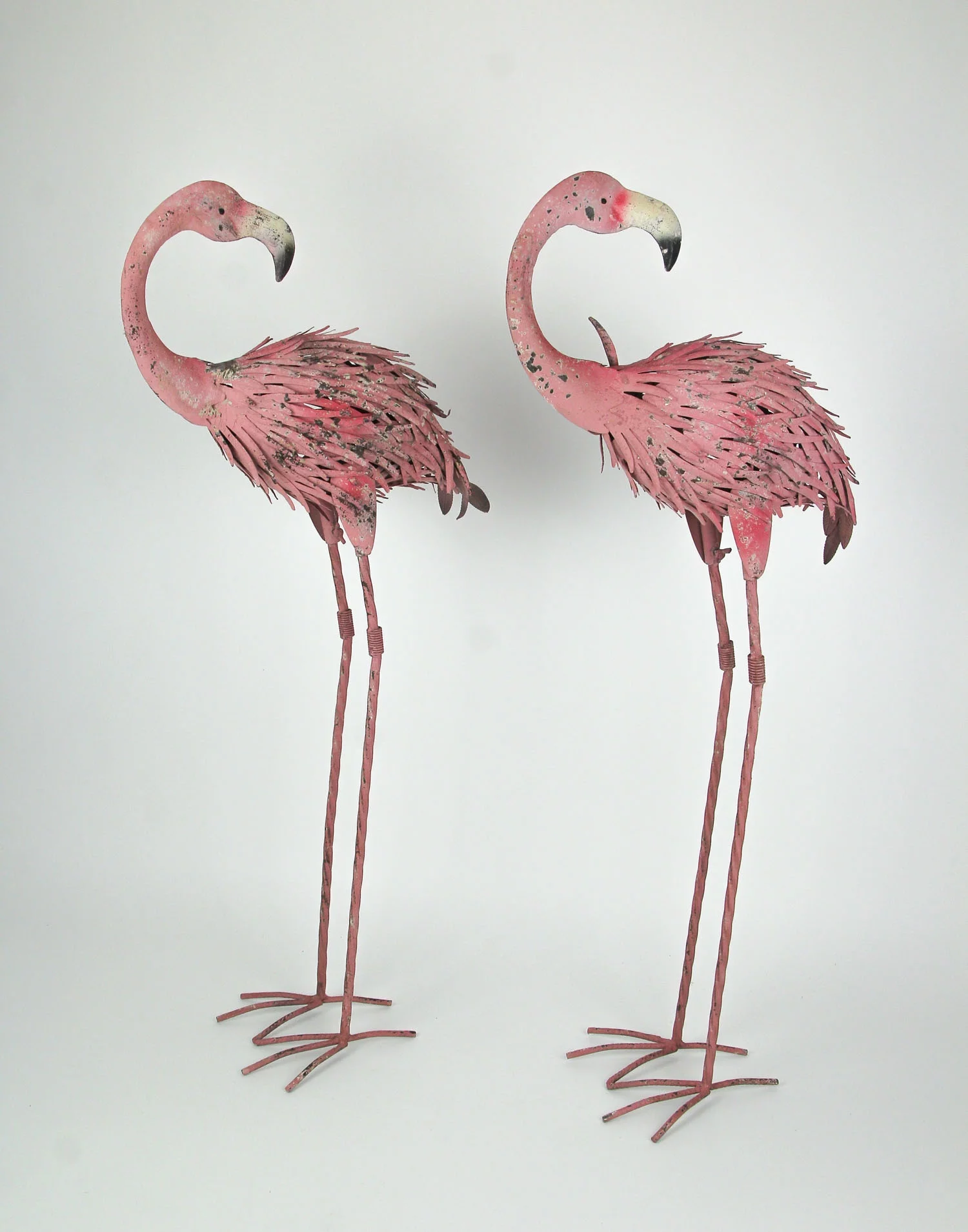 Things2Die4 Pair of 34 inch Tall Decorative Metal Pink Flamingo Yard Statues