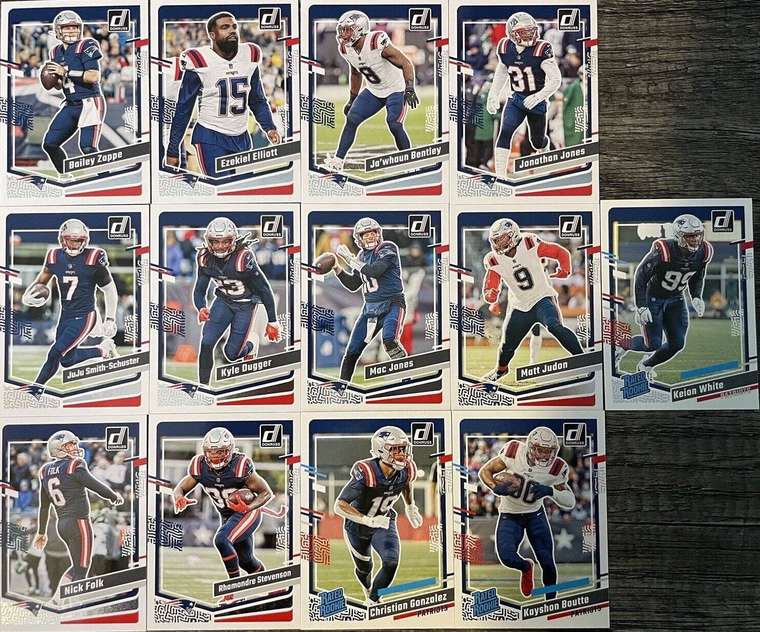 2023 Donruss New England Patriots  NFL Team Collection Hanger Set
