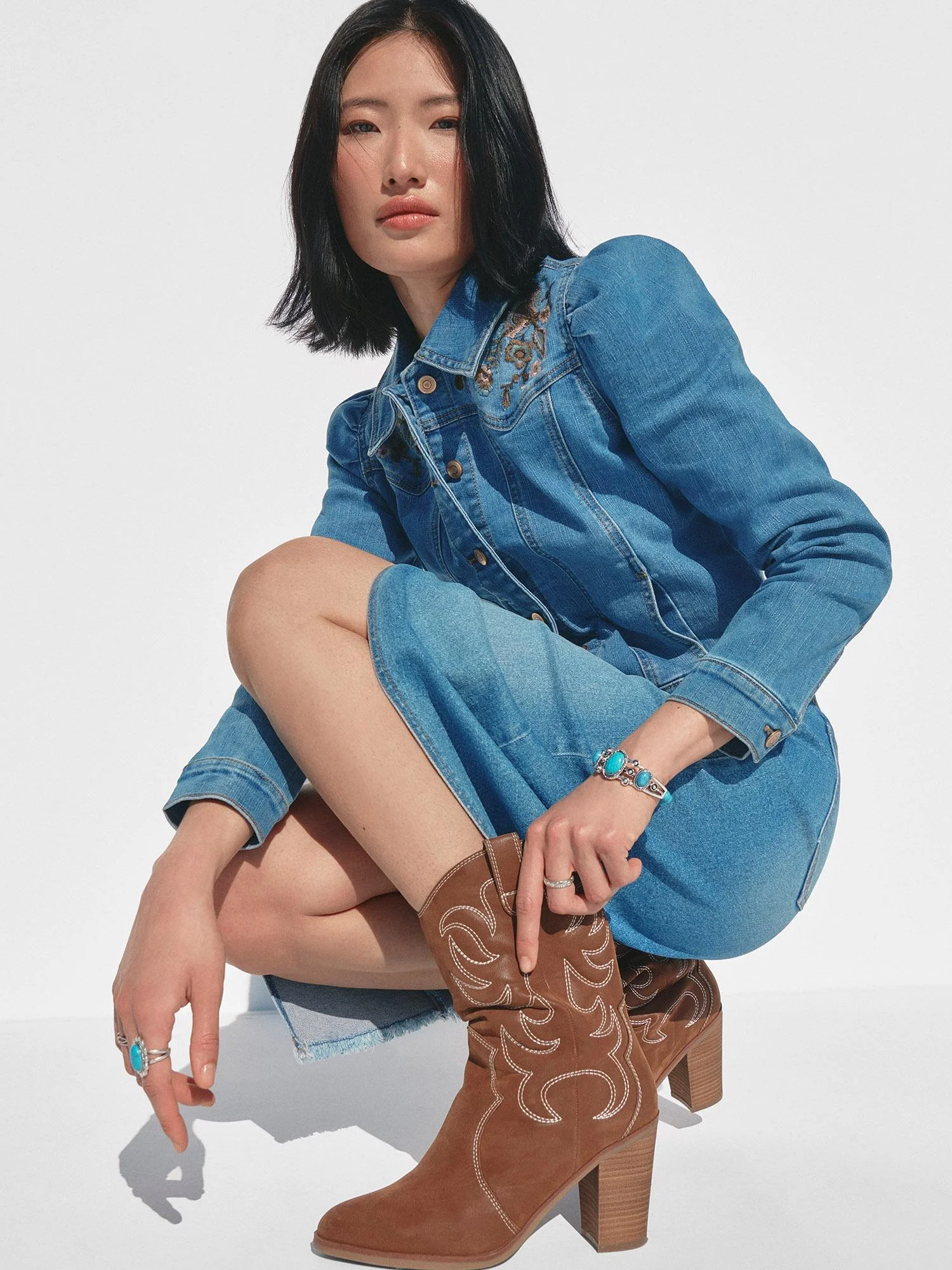 The Pioneer Woman Women’s Mid-Calf Embroidered Western Boot