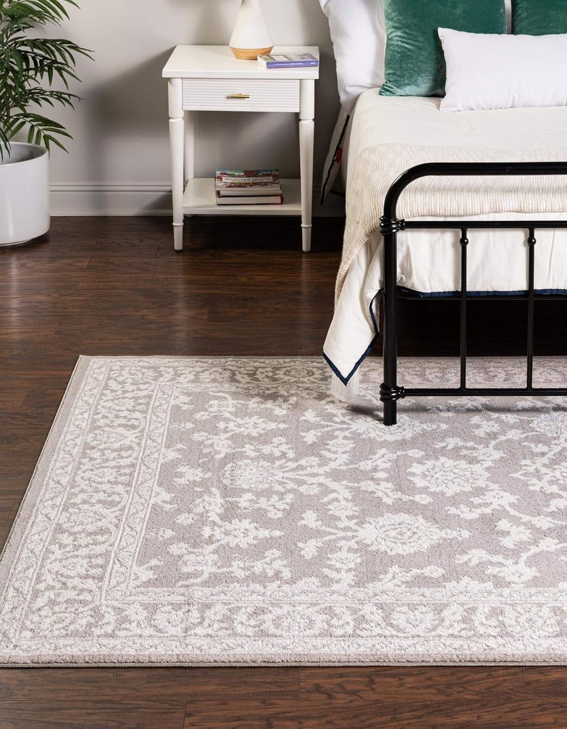 Charlotte Collection Rug – 9' X 12' Light Gray Low-Pile Rug Perfect For Living Rooms, Large Dining Rooms, Open Floorplans