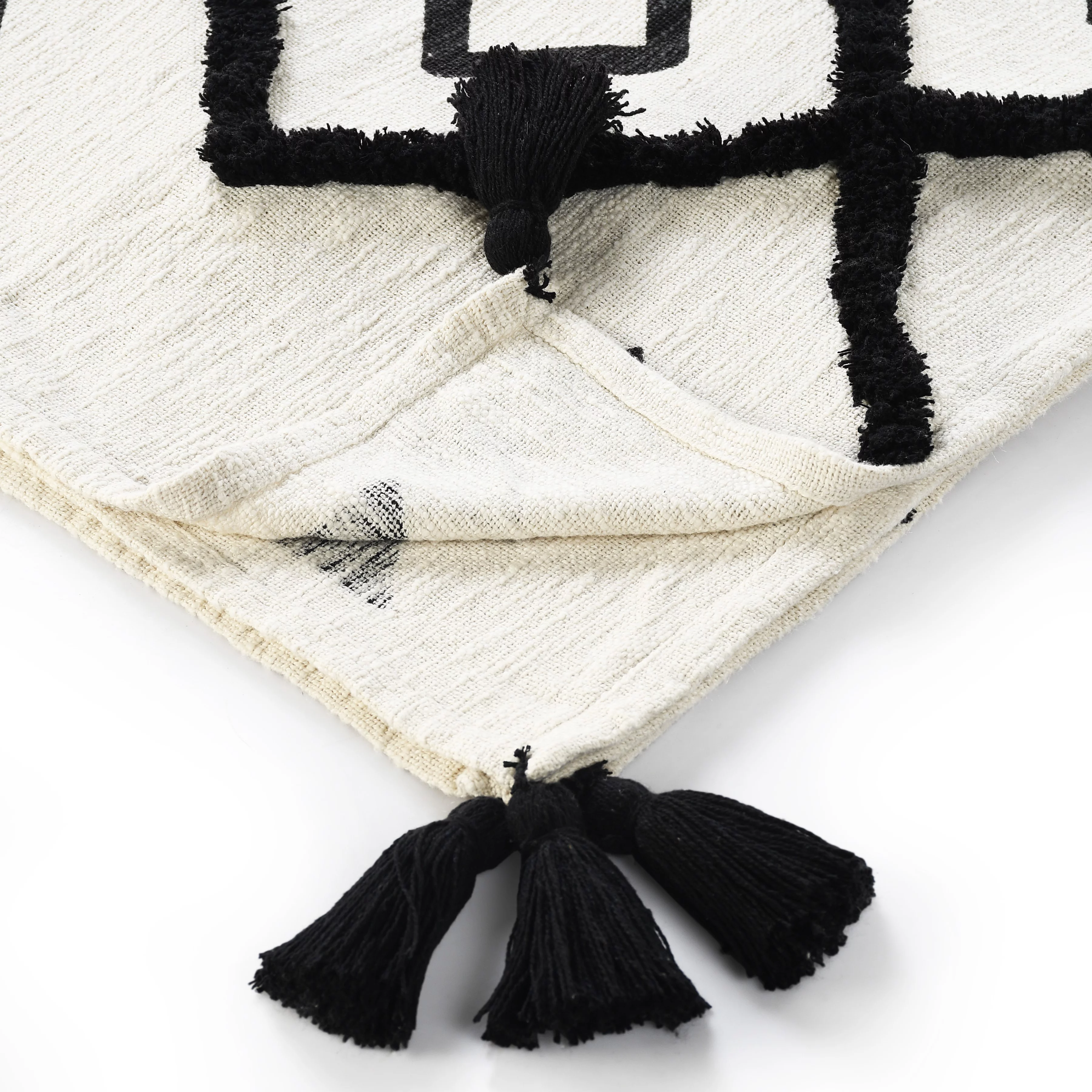 LR Home Tufted Double Diamond Cotton Throw Blanket, Black / White, 50