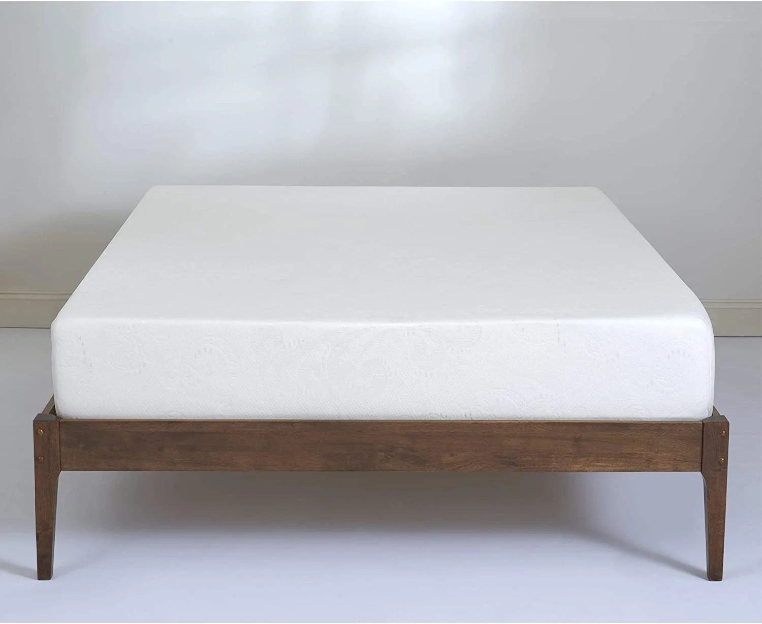 8 Inch Deluxe Height Gel Memory Foam Mattress, Made In (Queen)