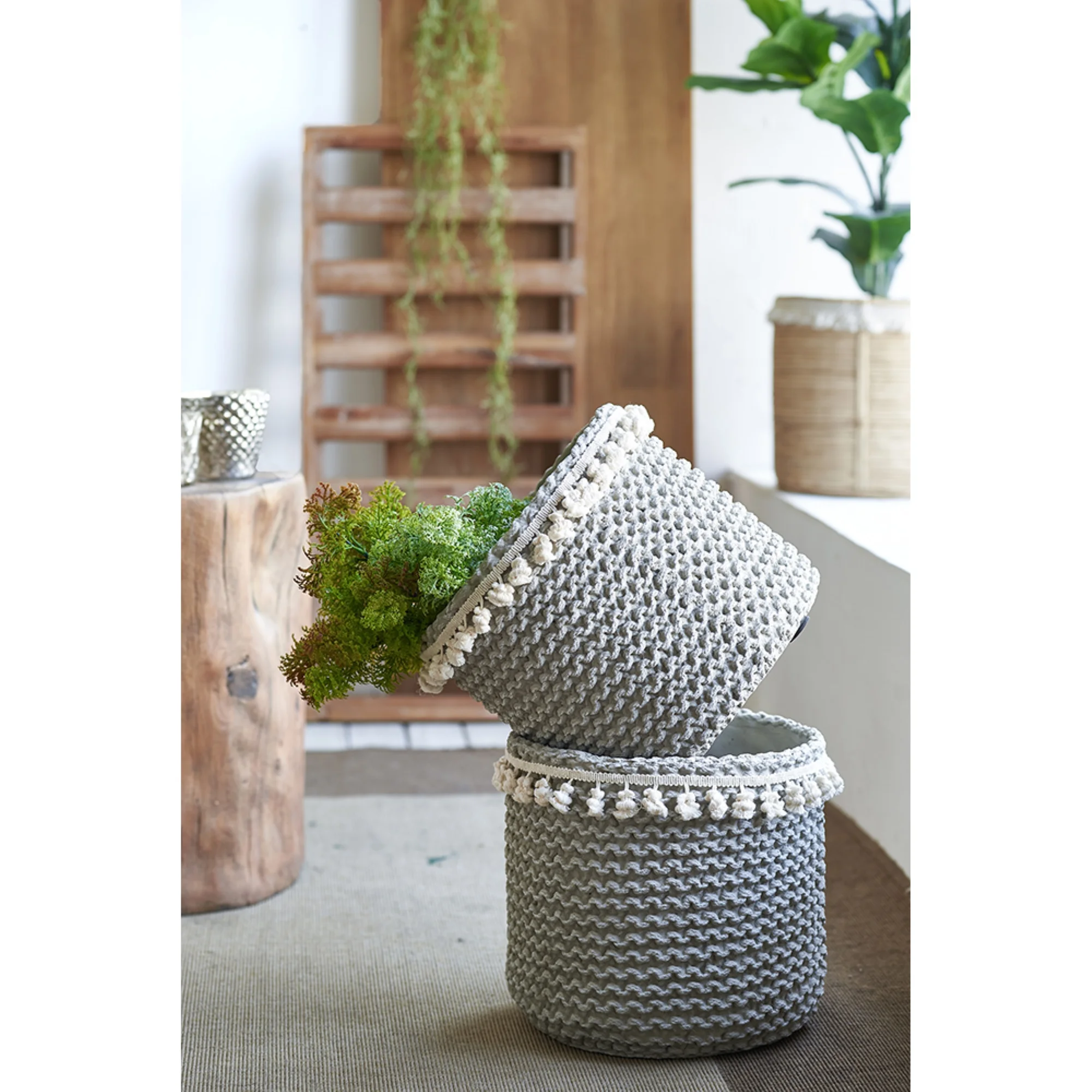 CC Home Furnishings Large Round Basket Planters with Tassel - 13.75