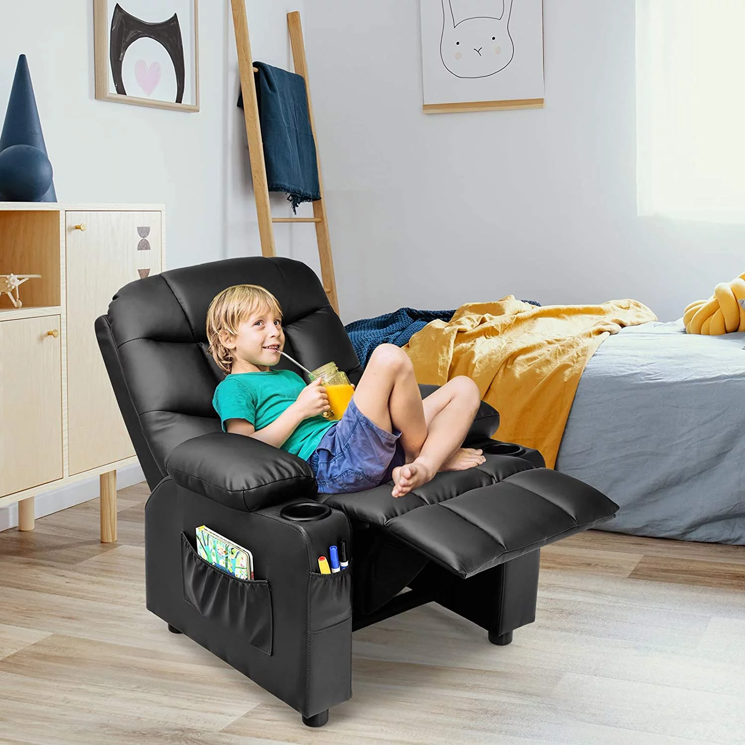 Kids Recliner Chair with Cup Holder, Adjustable Leather Lounge Chair w/Footrest & Side Pockets for Children Boys Girls Room, Ergonomic Toddler Furniture Sofa, Kids Recliner (Black)