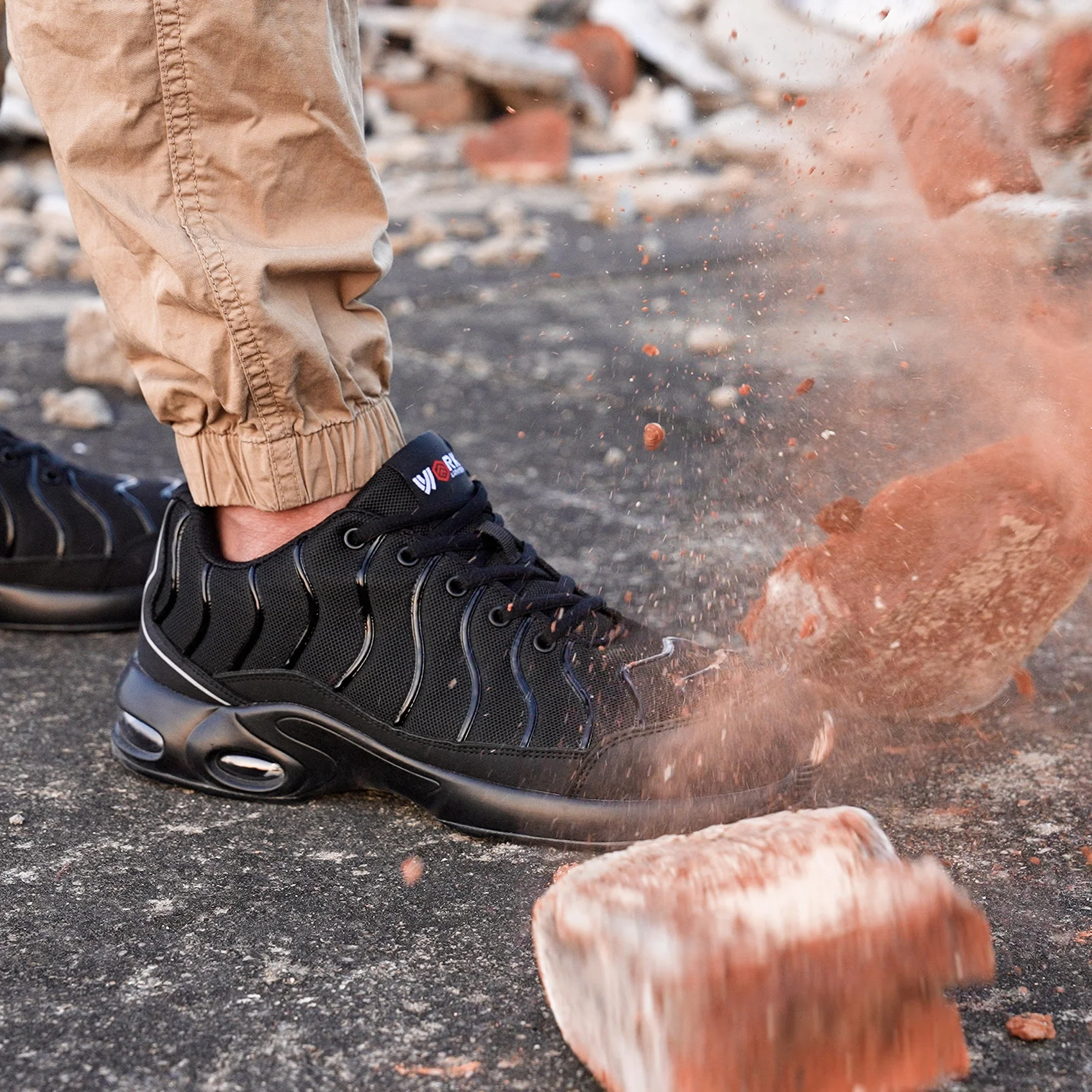 LARNMERN Steel Toe Shoes for Women Puncture Proof Safety Shoes Slip Resistant Indestructible Work Shoes Air Cushion