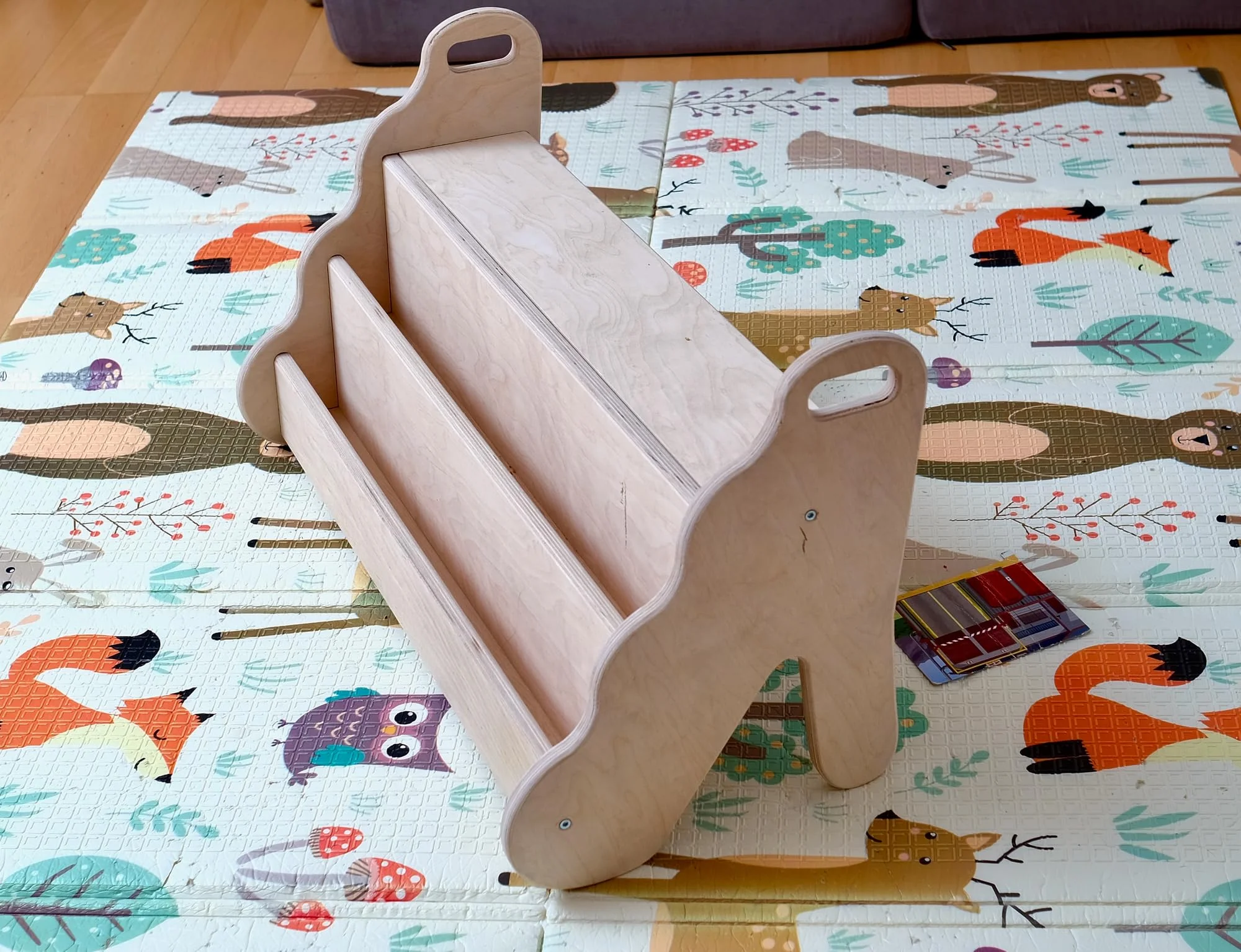 Montessori Freestanding Bookshelf | Easy Access Wooden Storage Rack for Kids | Wooden Shelves for Kid's Room (Seatable Small)