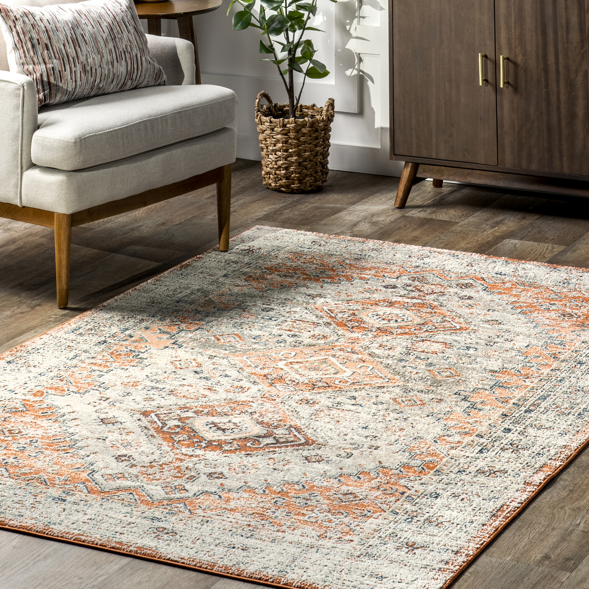 nuLOOM Gavina Faded Persian Area Rug, 5' x 8', Beige
