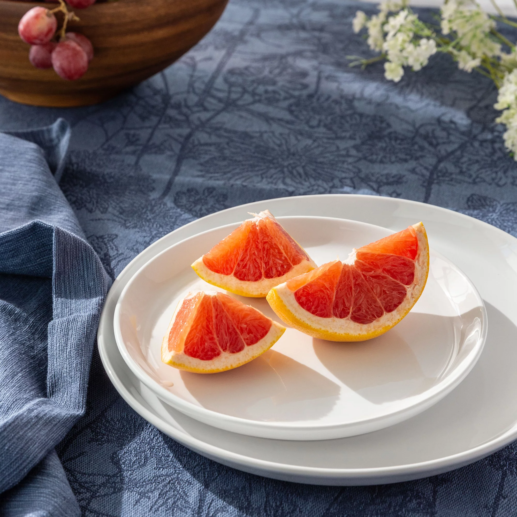 Better Homes & Gardens 16 Piece Collins Dinnerware Set, White