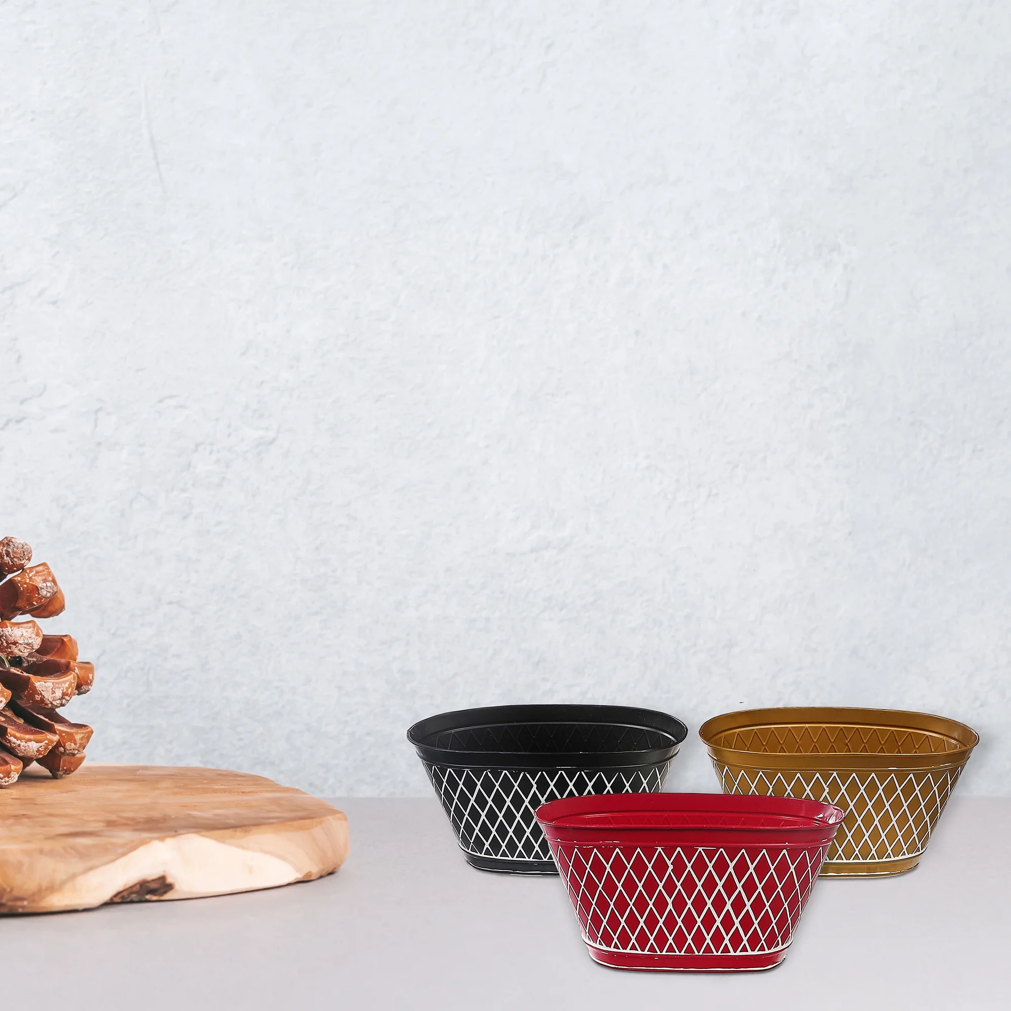 Maison Concepts Christmas Metal Oval Diamond Planter - Set of 3 (11L X 5.9W X 5.5H)