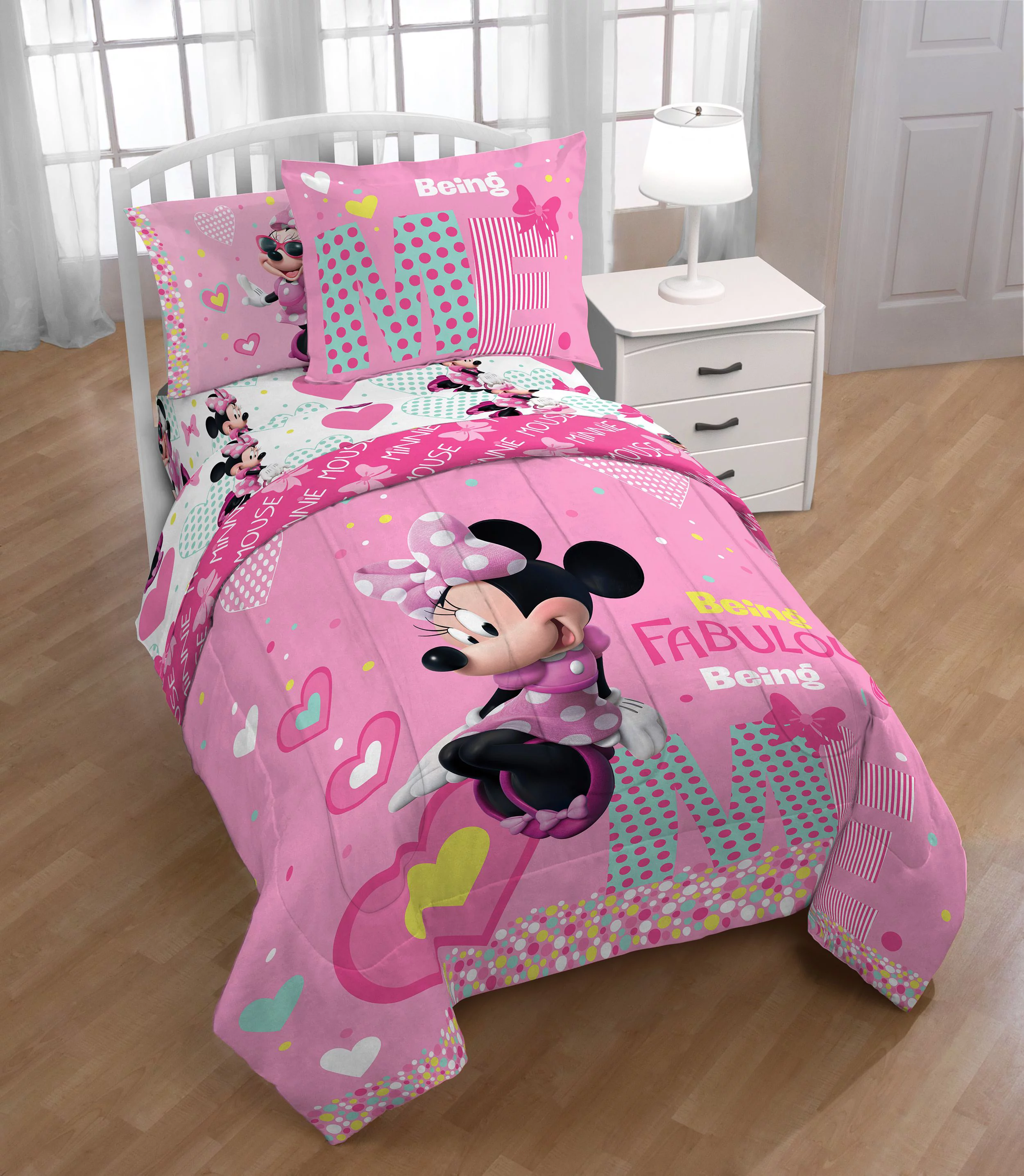 Minnie Mouse Full Comforter, Sheets & BONUS SHAM (6 Piece Bed In A Bag)