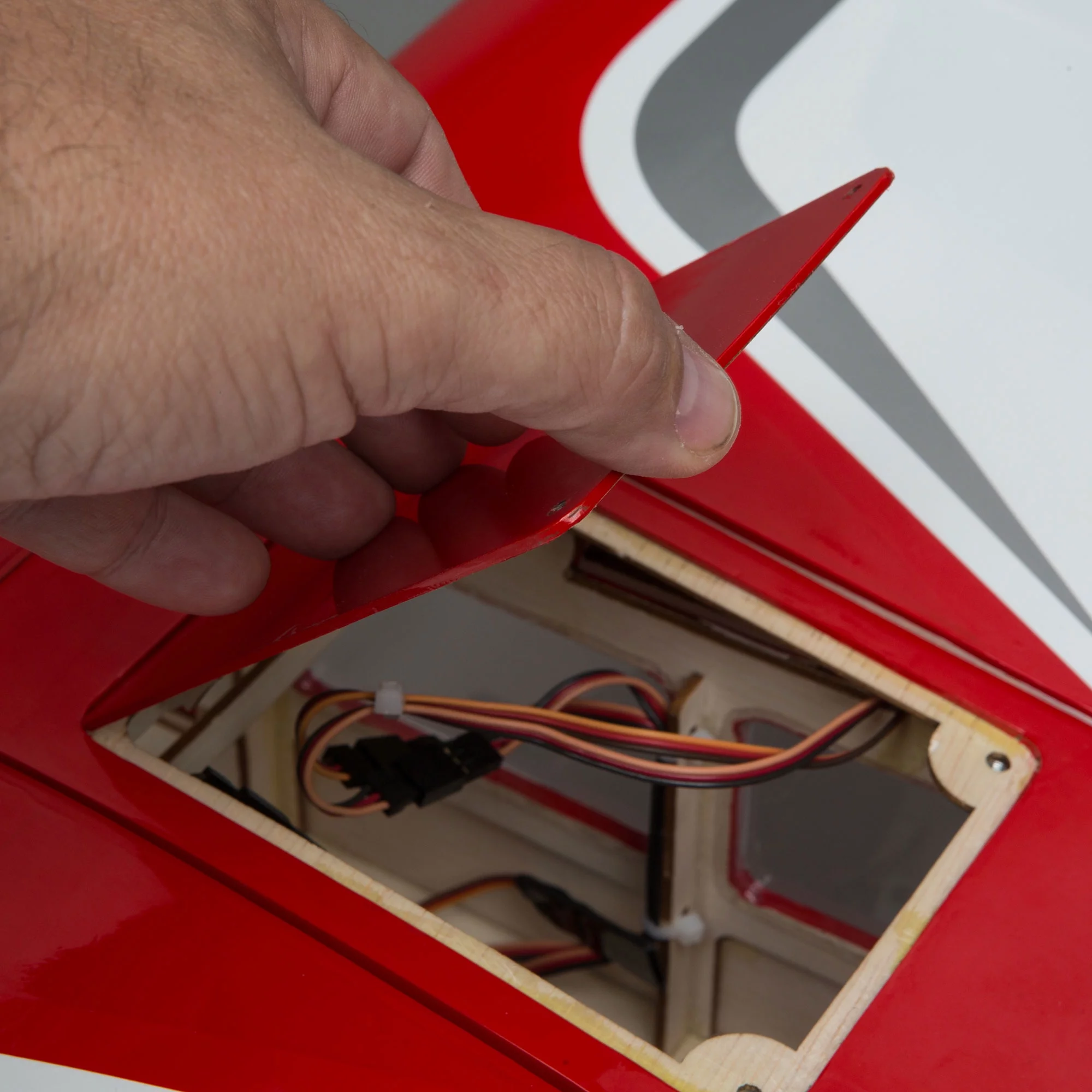 Hangar 9 Valiant 10cc ARF HAN5080 Airplanes ARF Giant