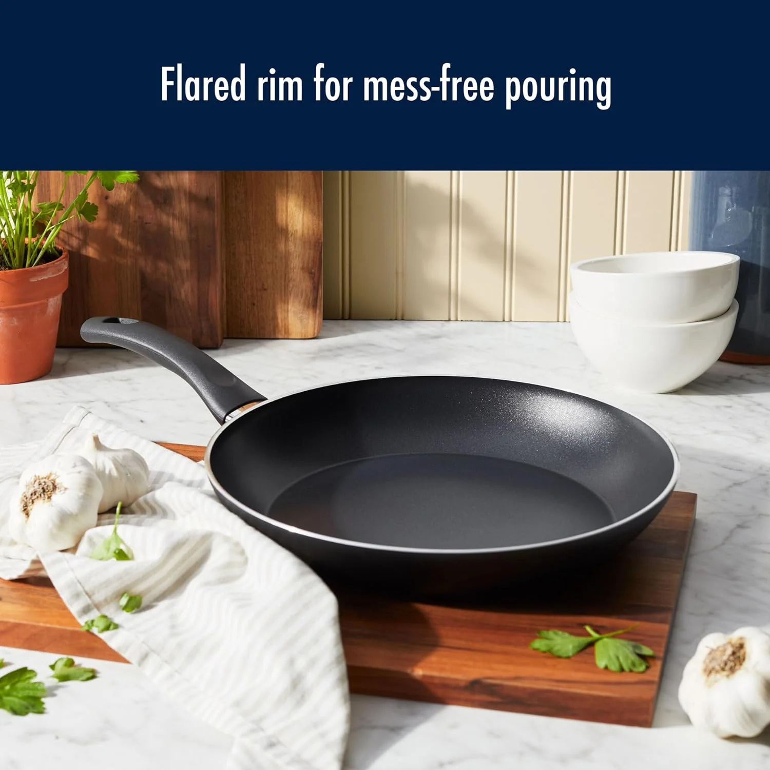 Henckels Everlift 2-Piece Nonstick Frying Pan Set, 10-inch and 12-inch frying pan