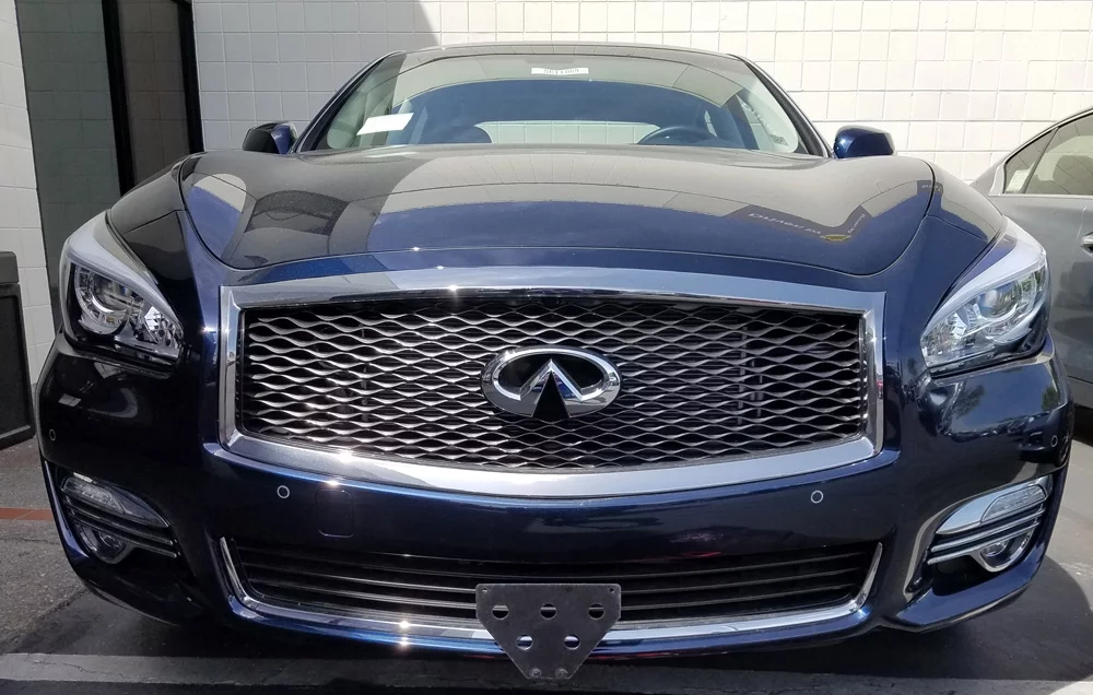 STO N SHO Front License Plate Bracket Compatible with 2017-2019 Infiniti Q70L (SNS118)