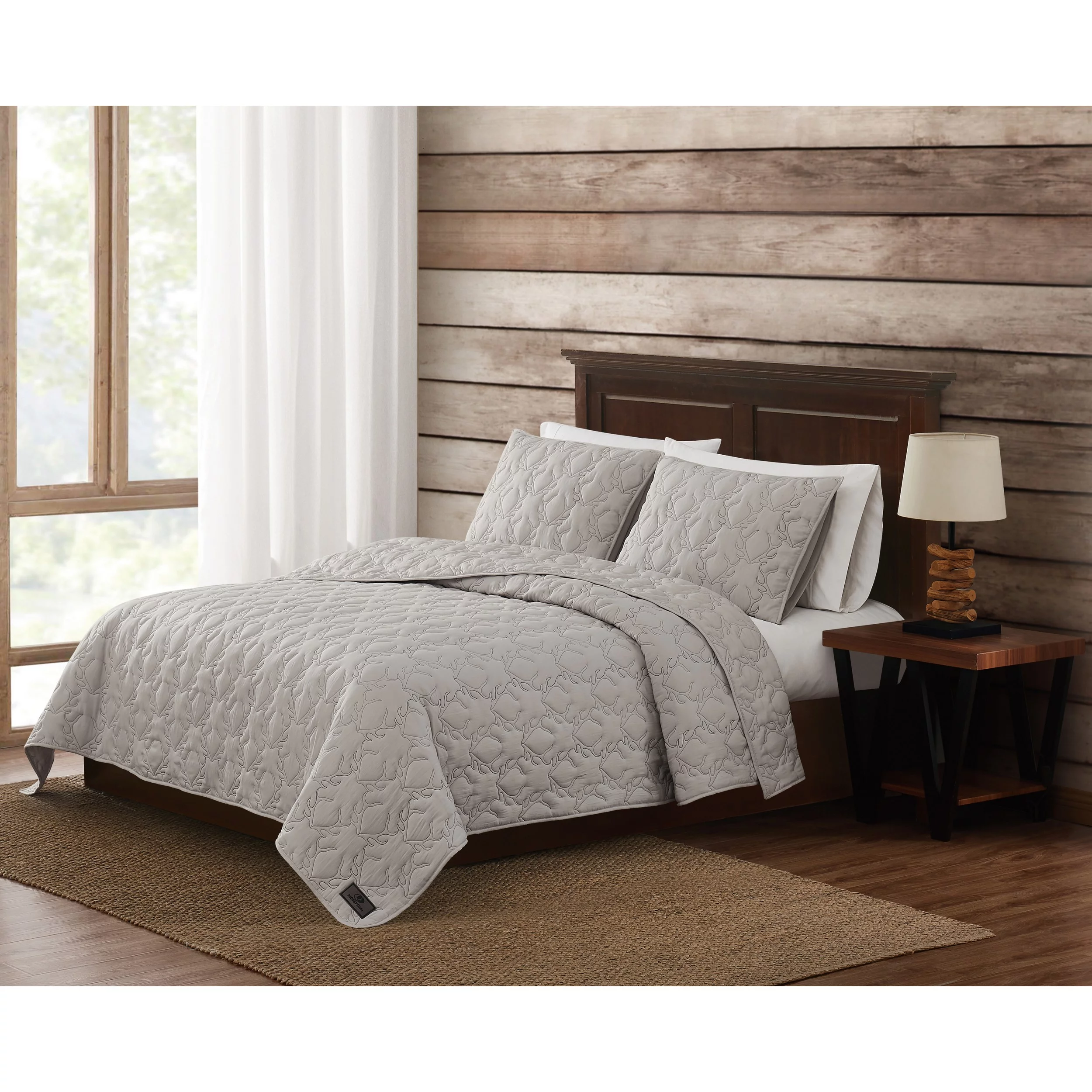 Mossy Oak Embroidered Grey Deer Antler 3 Piece Full/Queen Quilt Set