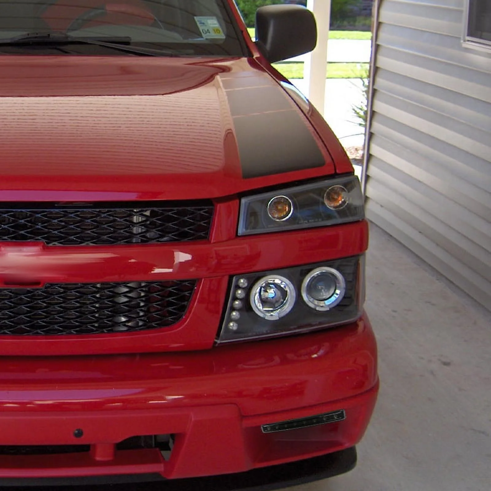 Spec-D Tuning Black LED Halo Projector Headlights Bumper Lights 8 LED Fog Lamp Compatible with GMC Canyon Colorado Left + Right Pair Headlamps Assembly