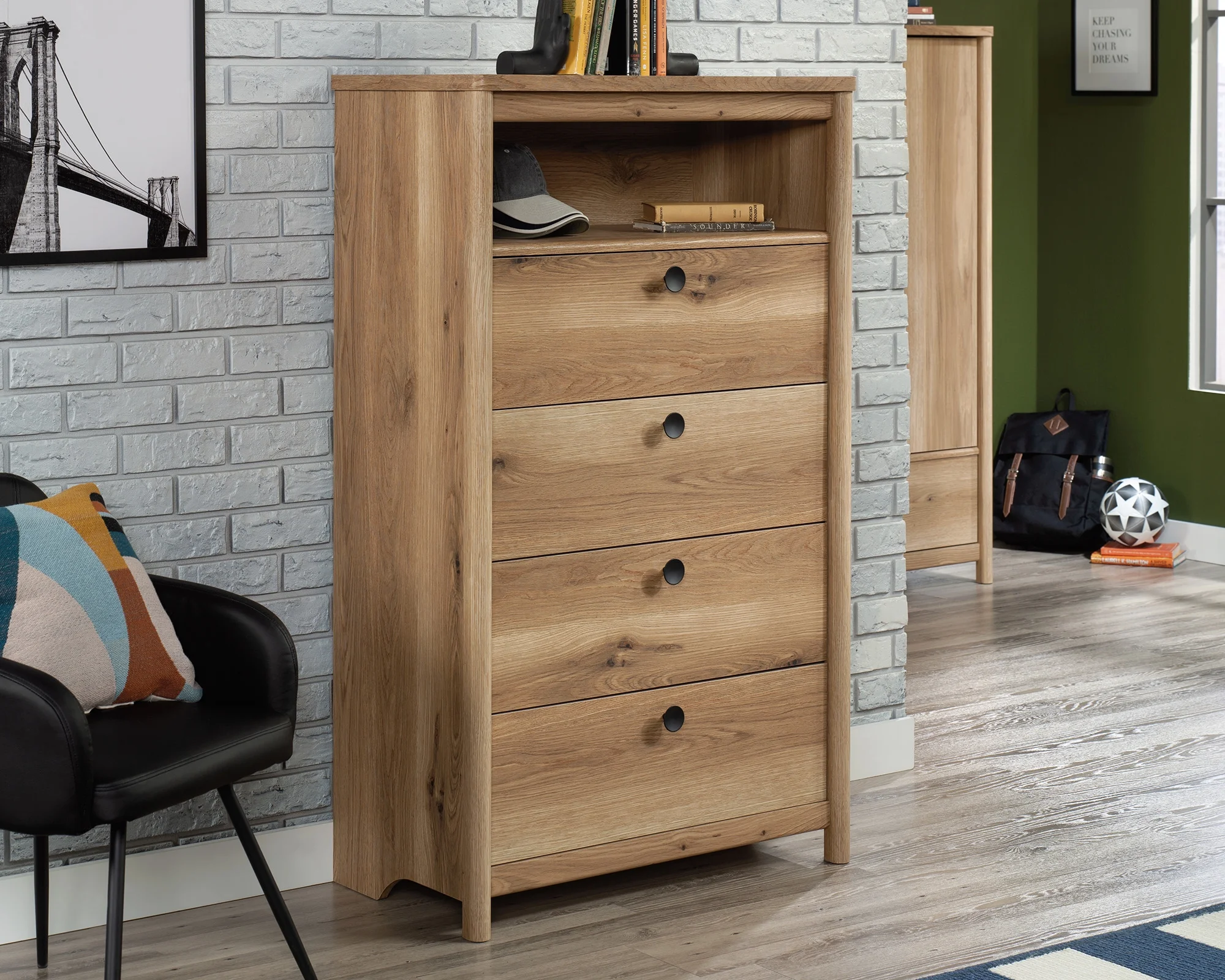 Dover Edge 4-Drawer Chest/Dresser in Timber Oak