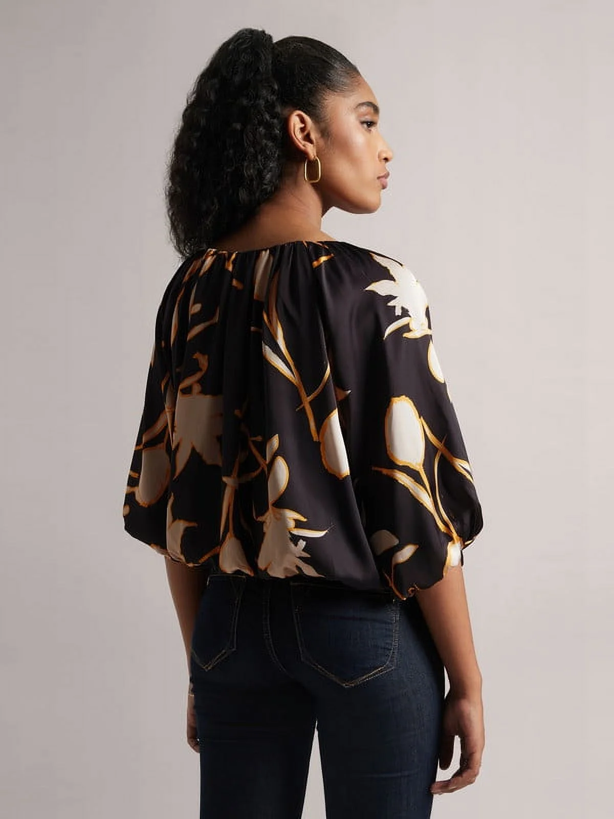 Zaccai Women's Black Satin Abstract Balloon Style Top