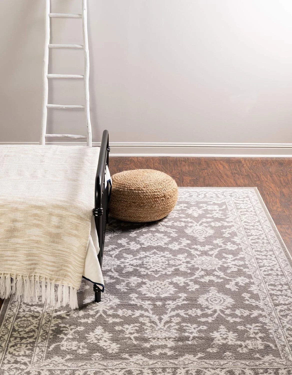 Charlotte Collection Rug – 9' X 12' Light Gray Low-Pile Rug Perfect For Living Rooms, Large Dining Rooms, Open Floorplans