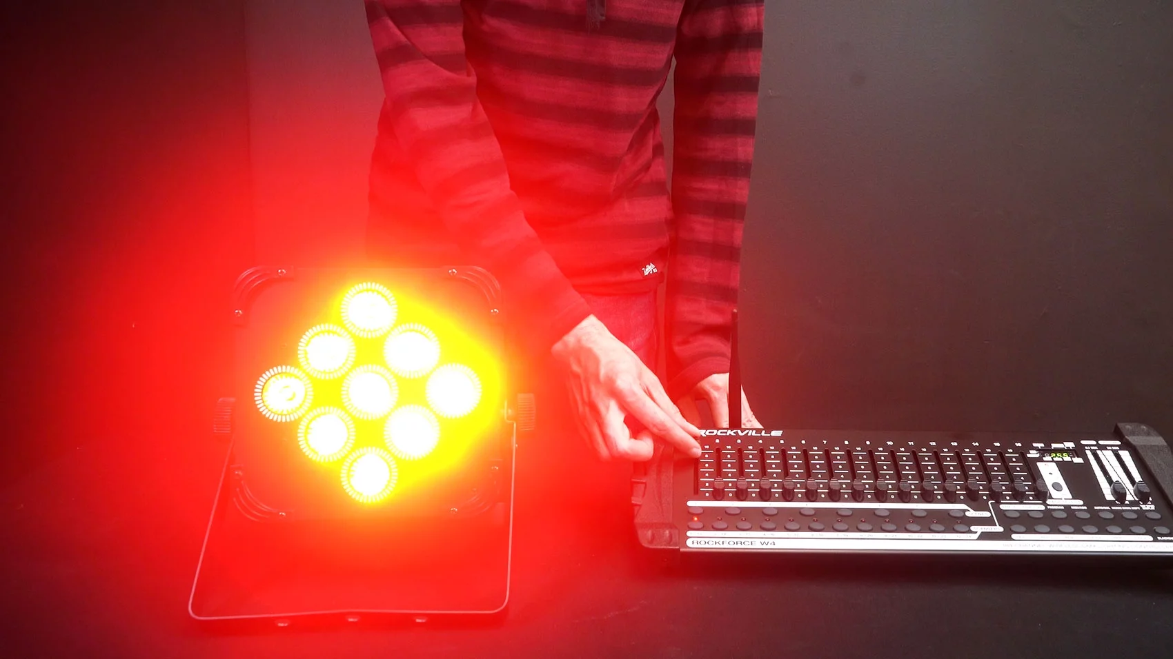 (4) Chauvet Freedom Wedge Quad Rechargeable Wash Lights+Wireless DMX Controller