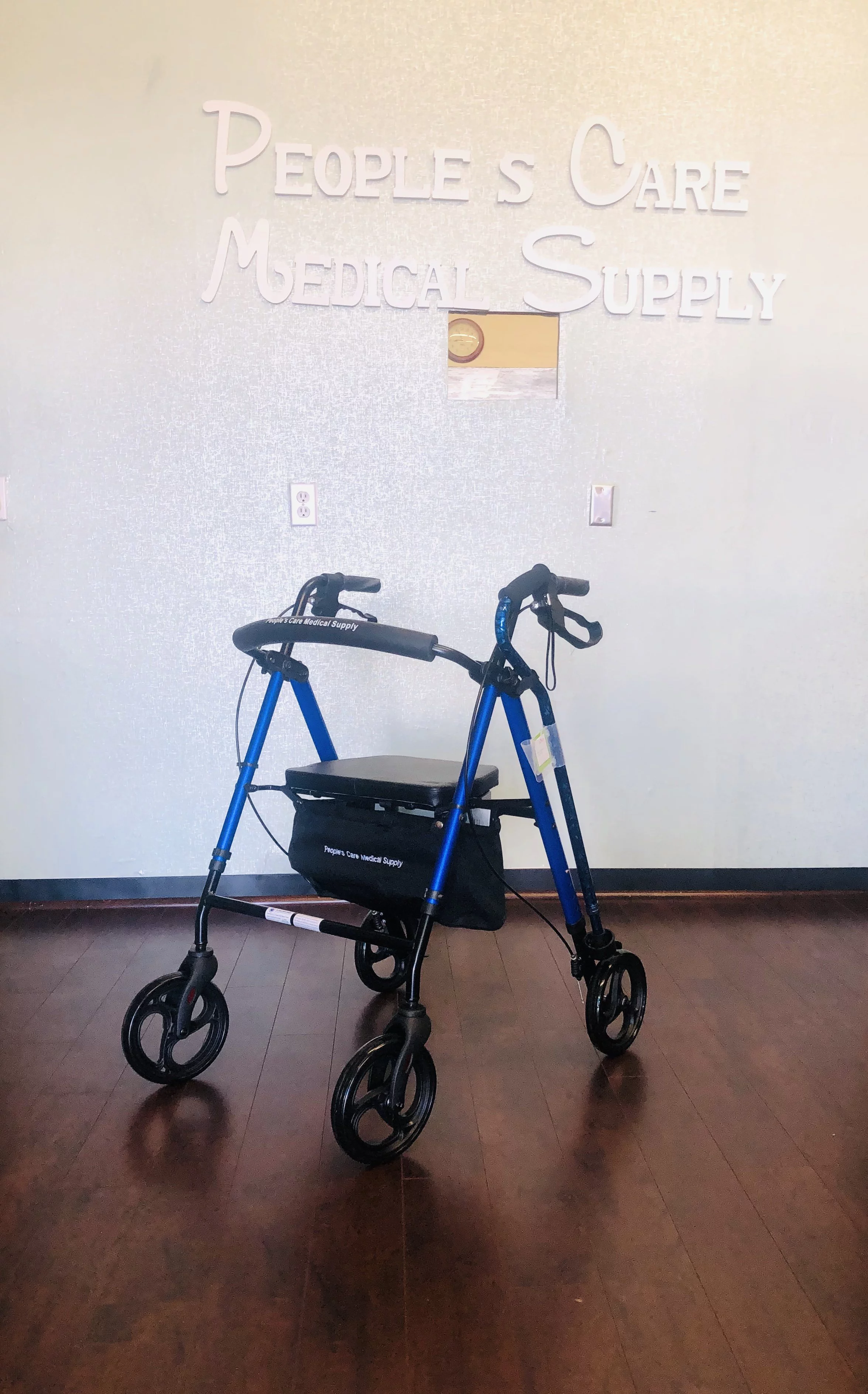 Modish Aluminum Lightweight Rollator 8 Inch Wheel