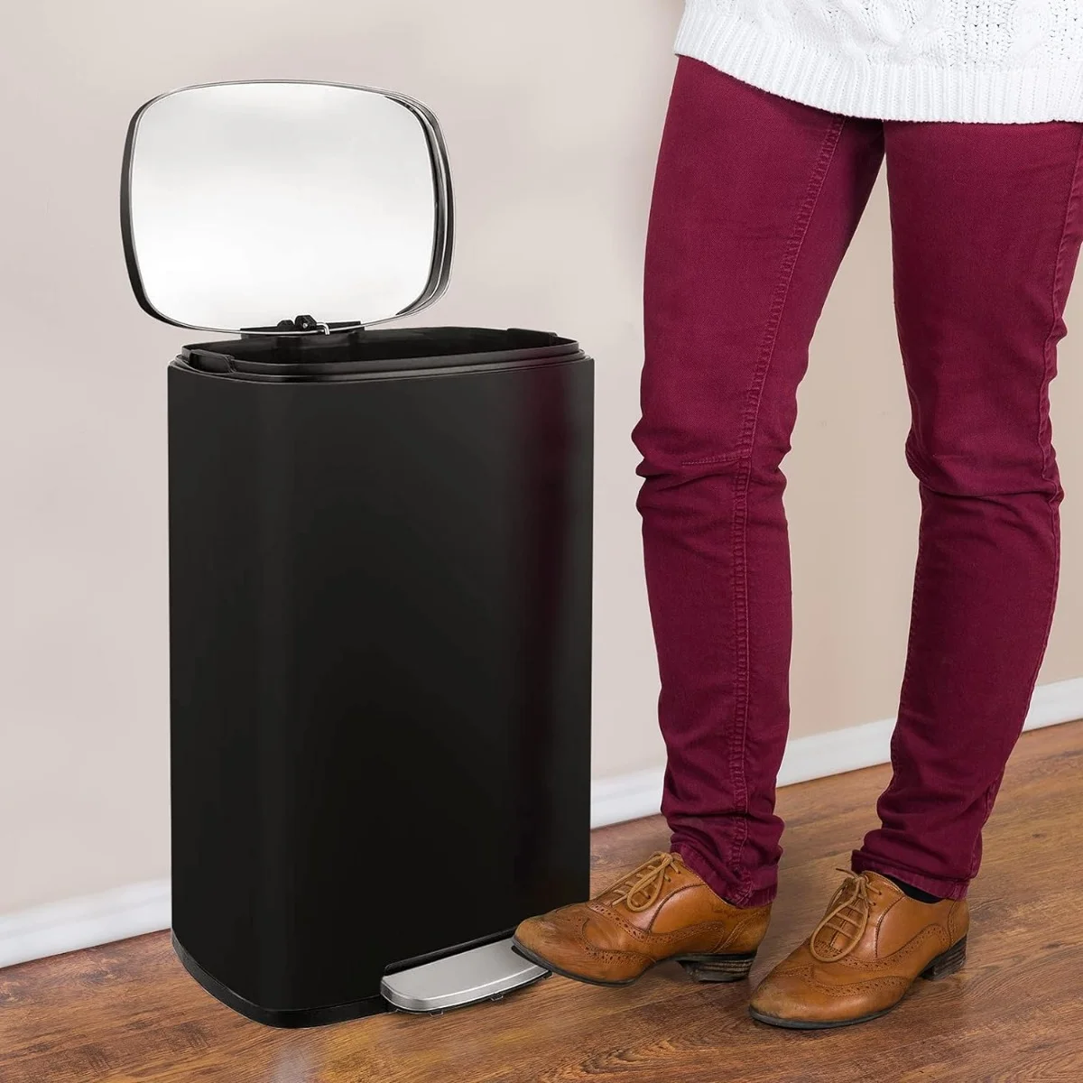 8/13.2 Gallon Step Trash Can, Stainless Steel Garbage Bin, Soft-Close Rubbish Bin with Removable Plastic Inner Bucket, Fingerprint-Proof, Lid Dustbin, Suit for Kitchen Home (Black, 50L)