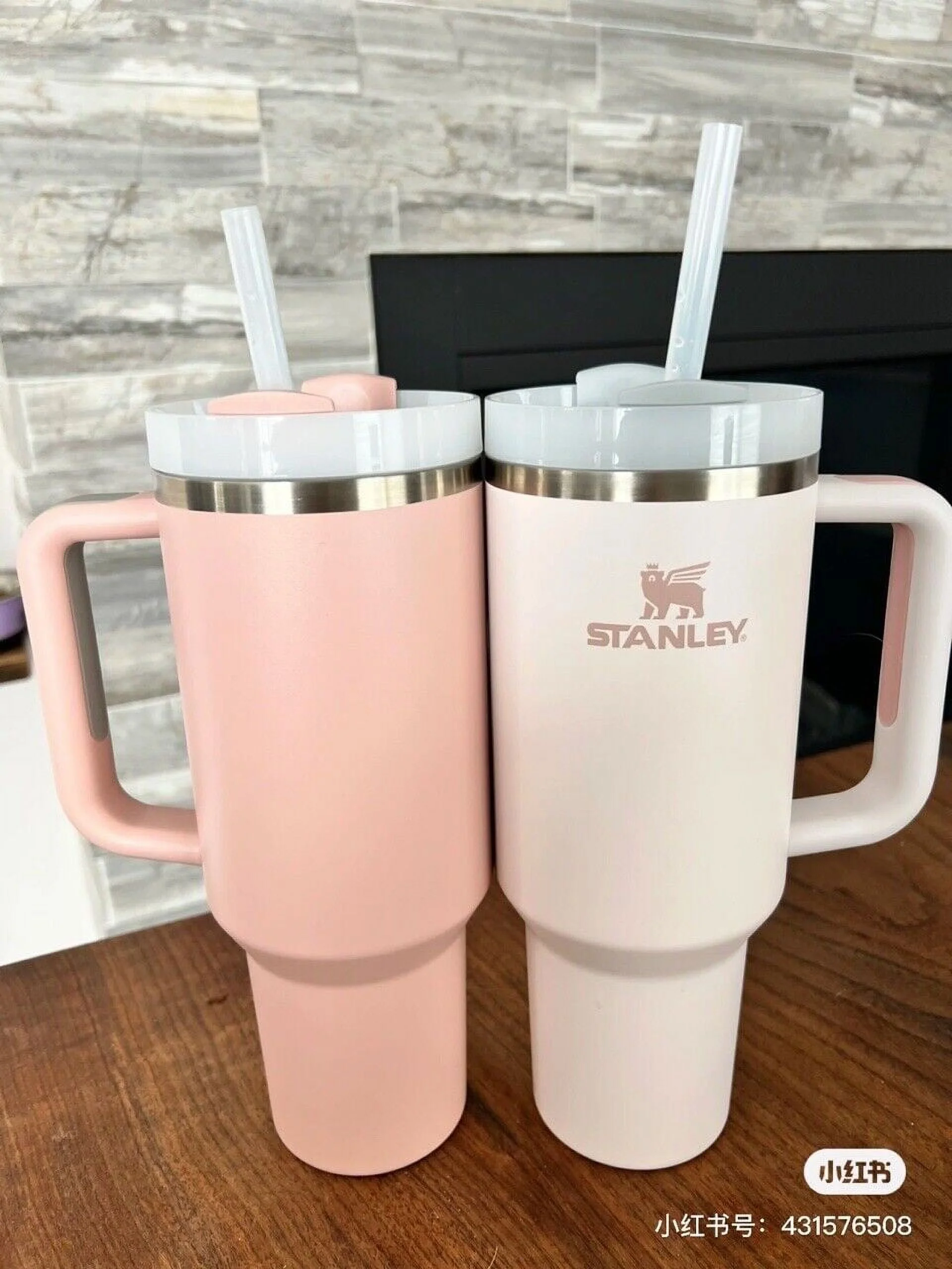 NEW St-an-ley 40 oz Quencher H2.0 FlowState Tumbler