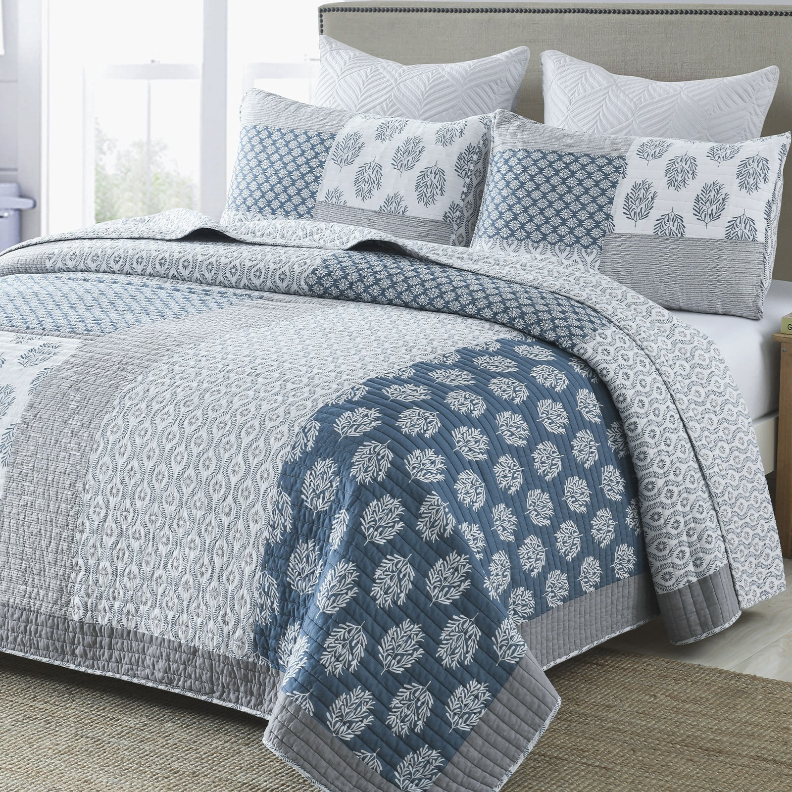 SahSahCasa Quilt Set Queen Size - 100% Cotton Lightweight Queen Quilt, Patchwork Farmhouse Floral Queen Comforter Quilted Bedspread, Blue Grey White Reversible Quilt Bedding Set All Season, 3 Pieces