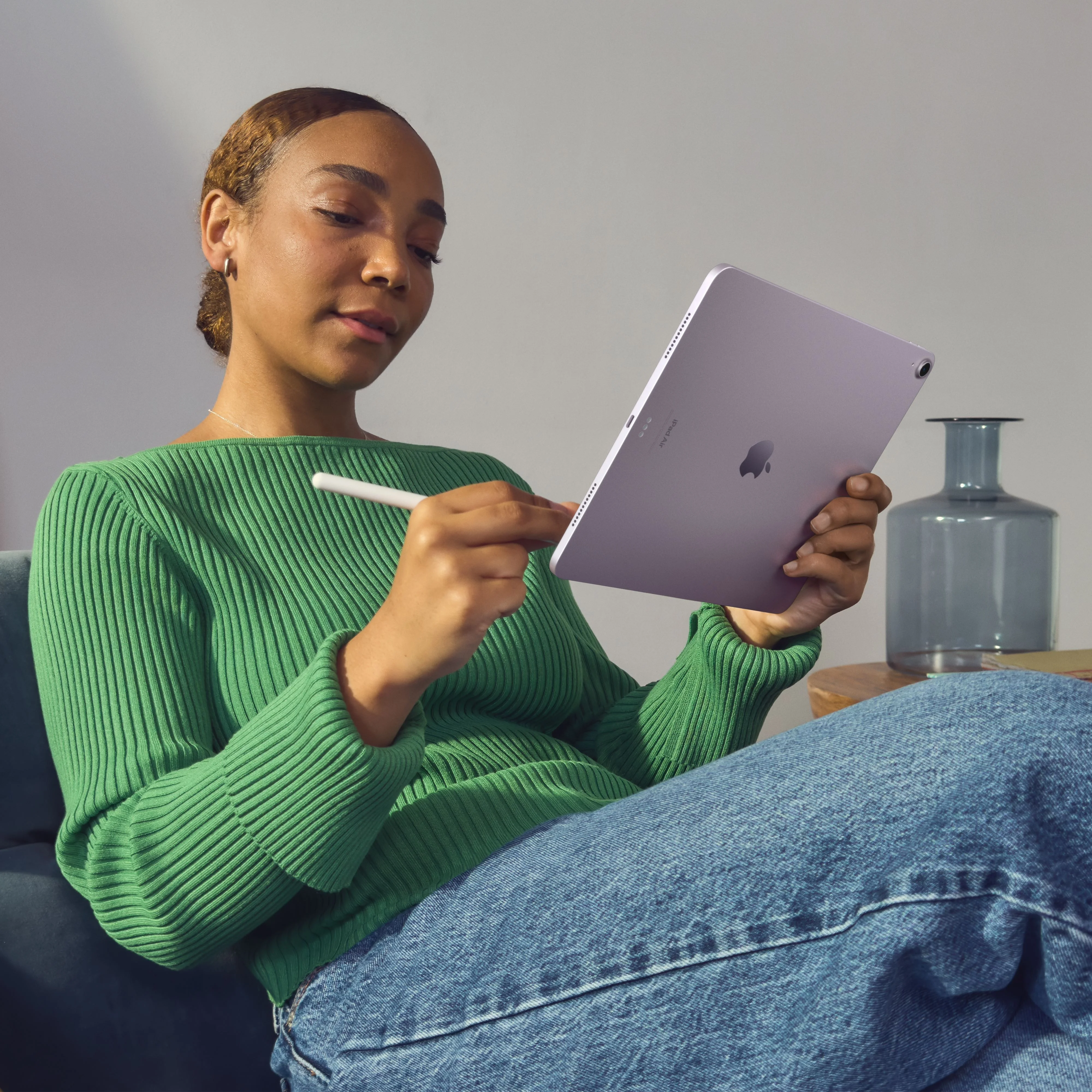 2024 Apple 11-inch iPad Air M2 Wi-Fi 128GB - Blue