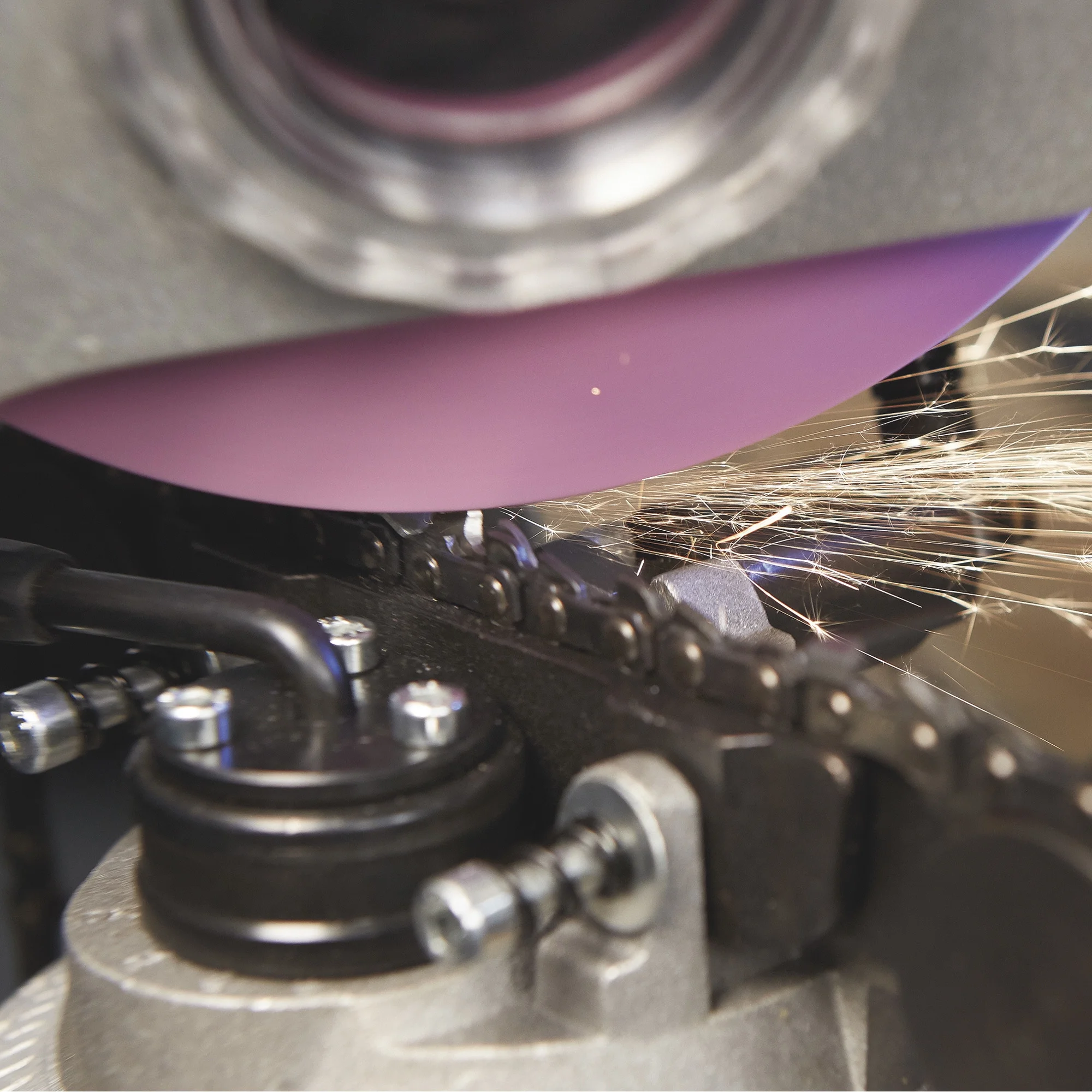 Strongway Electric Chainsaw Sharpener with Hydraulic Assist, 120V, 1/4in. to 3/4in. Pitch, 3,400 RPM