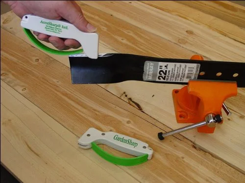 AccuSharp Sharpener for Knives, Garden Tools, Shears, Axes, and More (3-Pack Knife, Gardening Tool & Scissor Sharpener)