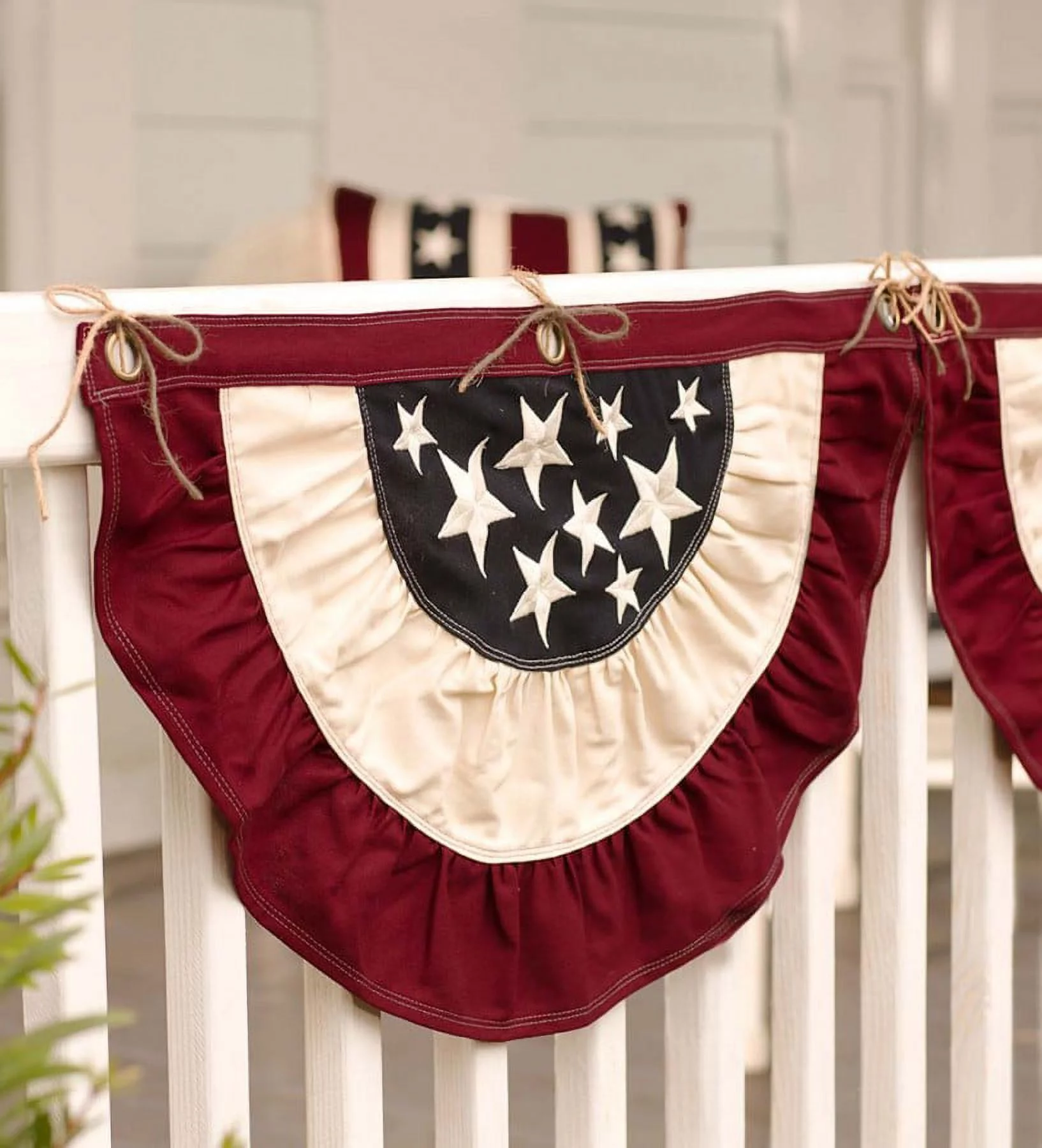 Plow & Hearth Small Half-Round Americana Flag Bunting 30