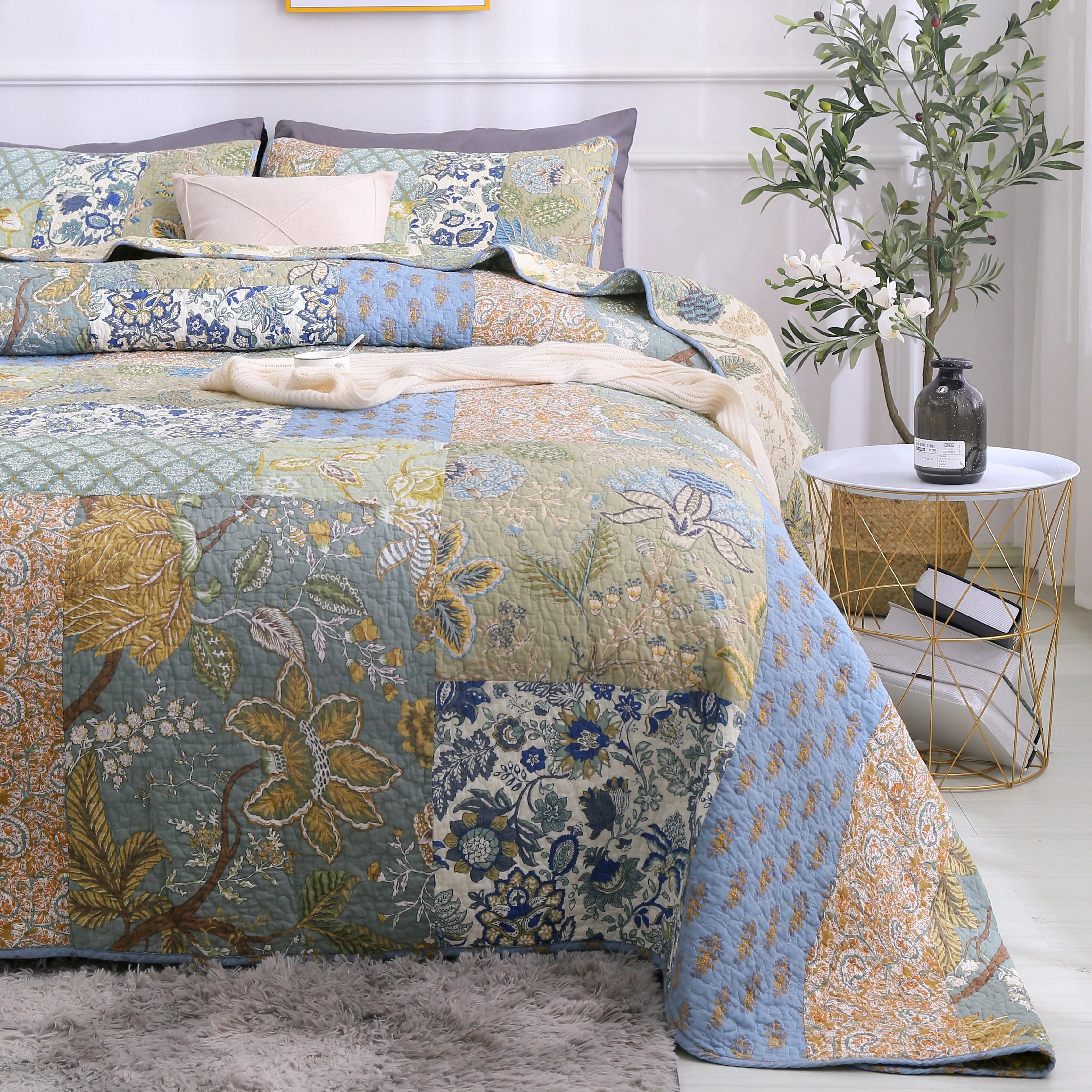 S&S Bohemian 3 Piece Reversible Floral 100% Cotton Authentic Patchwork Quilt Set Full - Queen