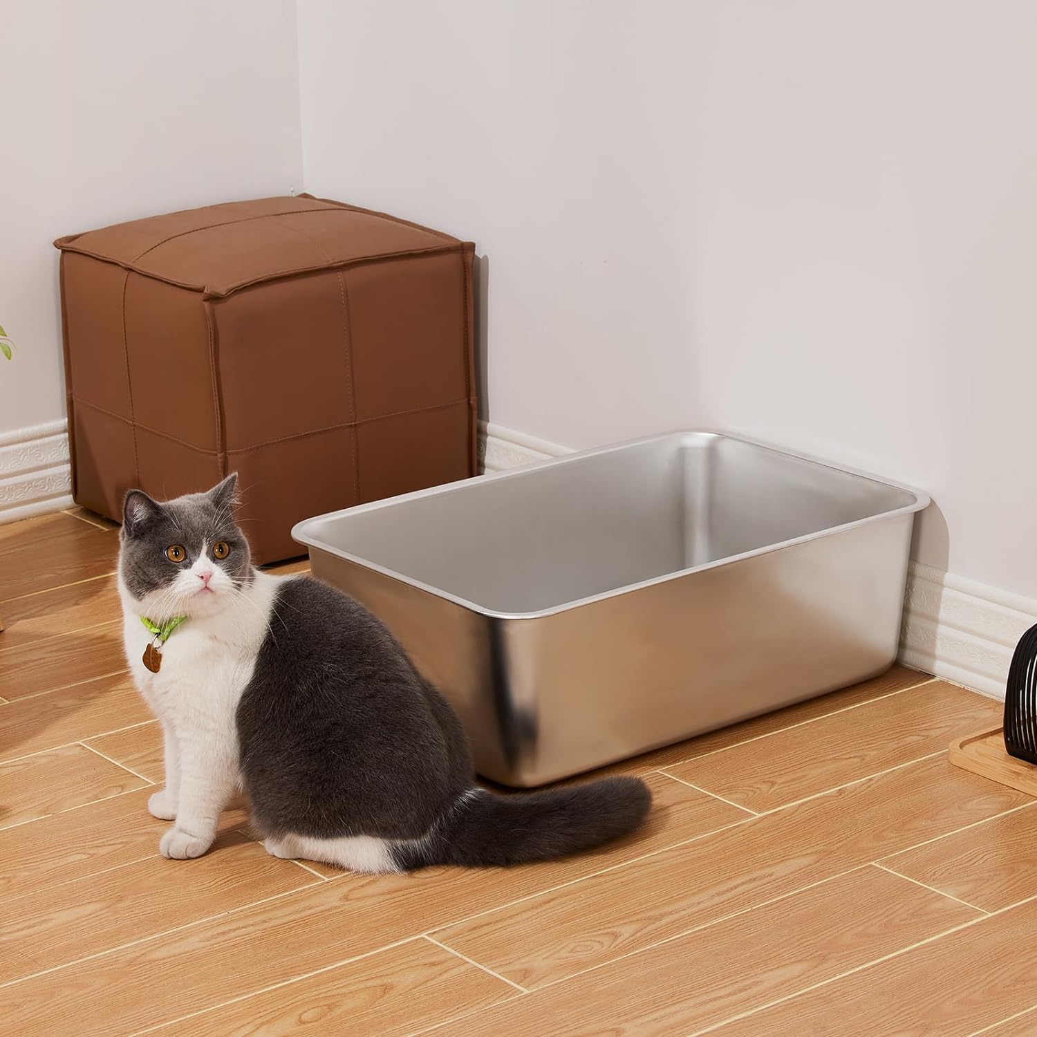 Stainless Steel Litter Box for Cat and Rabbit, Large Size with 8in High Sides and Non Slip Rubber Feet. Odor Control, Non Stick Smooth Surface, Easy to Clean, Never Bend