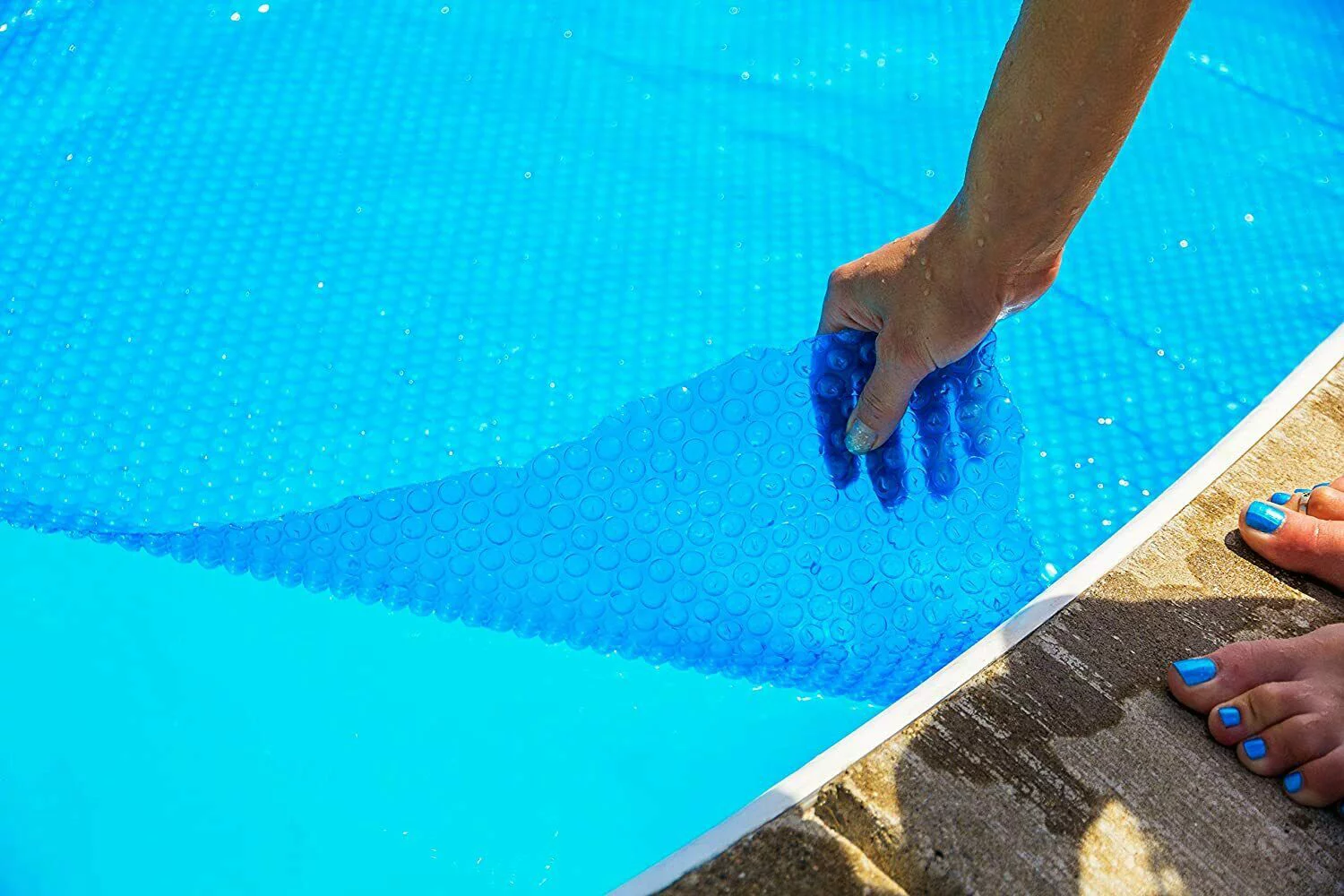 Sun2Solar Blue 18' x 45' Oval Solar Pool Cover - 800 Series