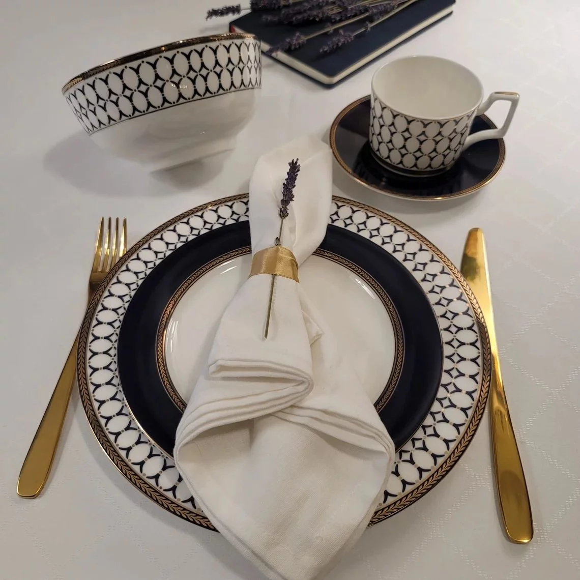 Bone China Porcelain Dinnerware Set, Elegant Dinner Set, Service for 4. Dinner Plates, Soup Plates, Flat Plates