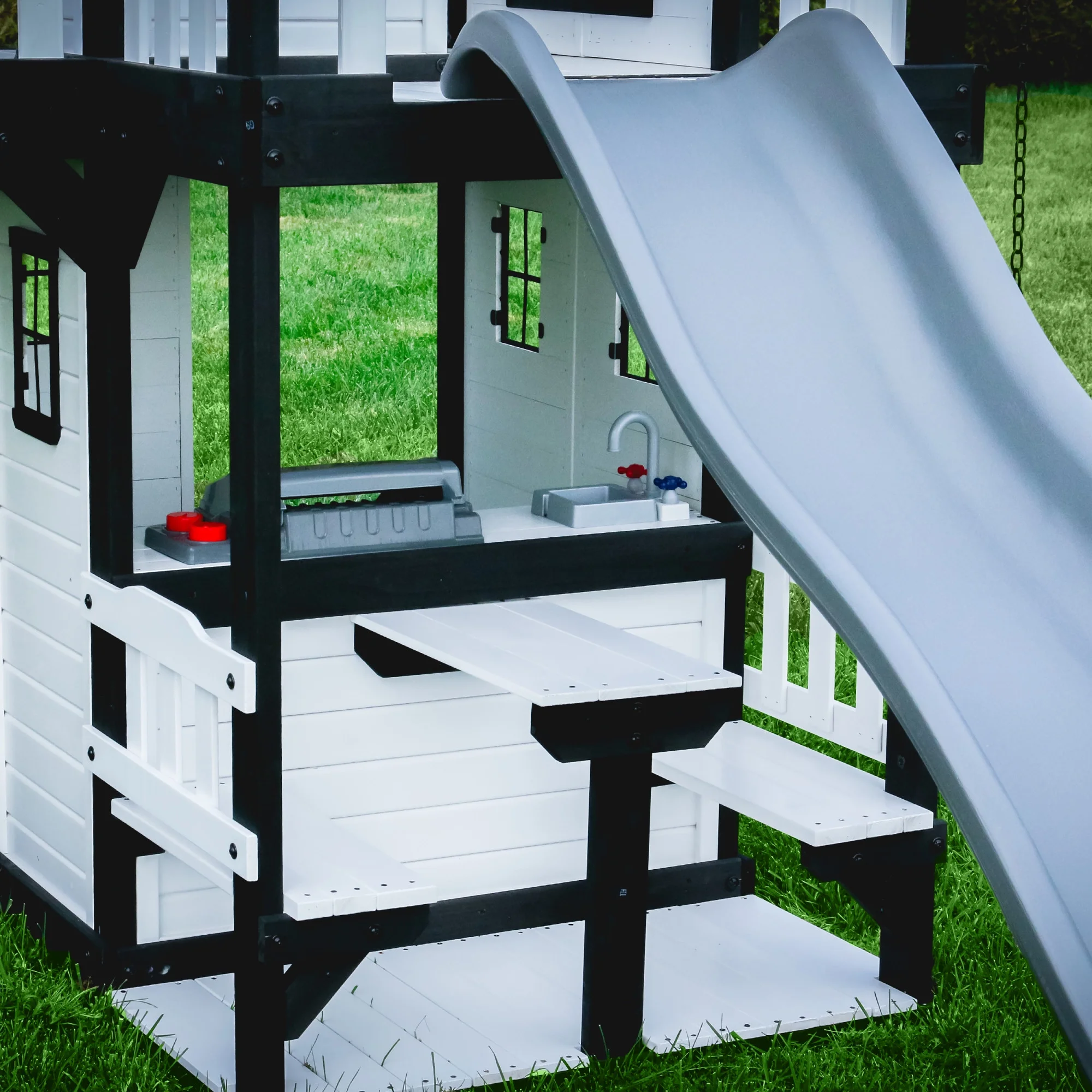 Backyard Discovery Canyon Creek Swing Set - White