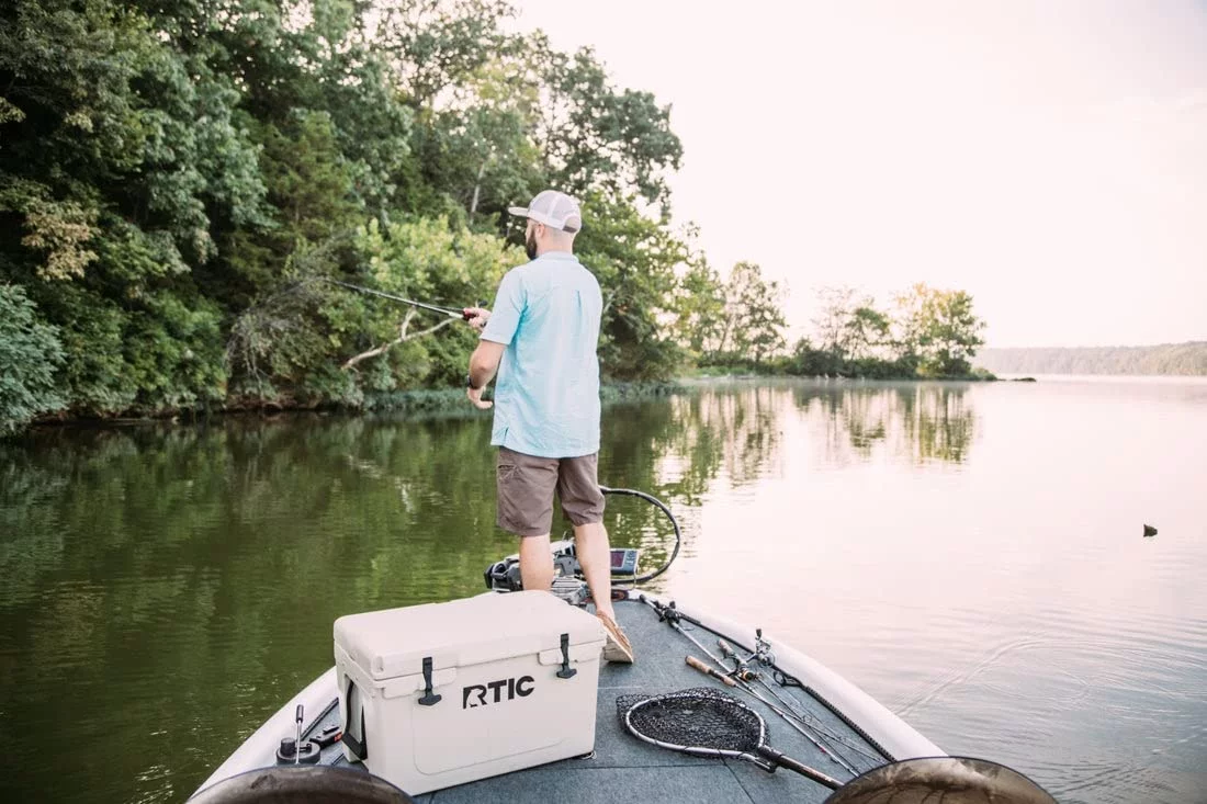 RTIC 45 QT Ultra-Tough Rotomolded Hard-Sided Ice Chest Cooler, White, Fits 58 Cans