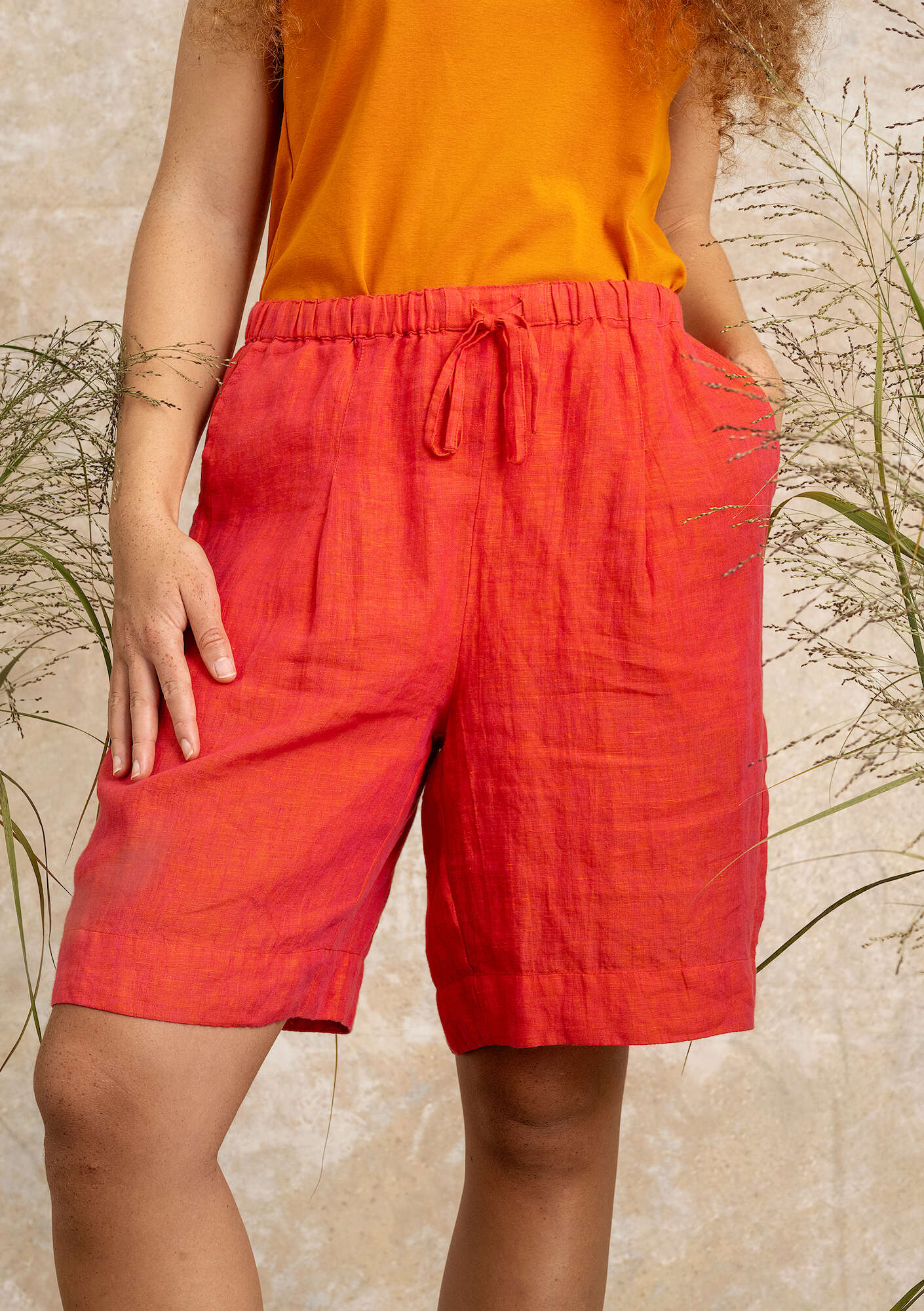 Woven linen shorts