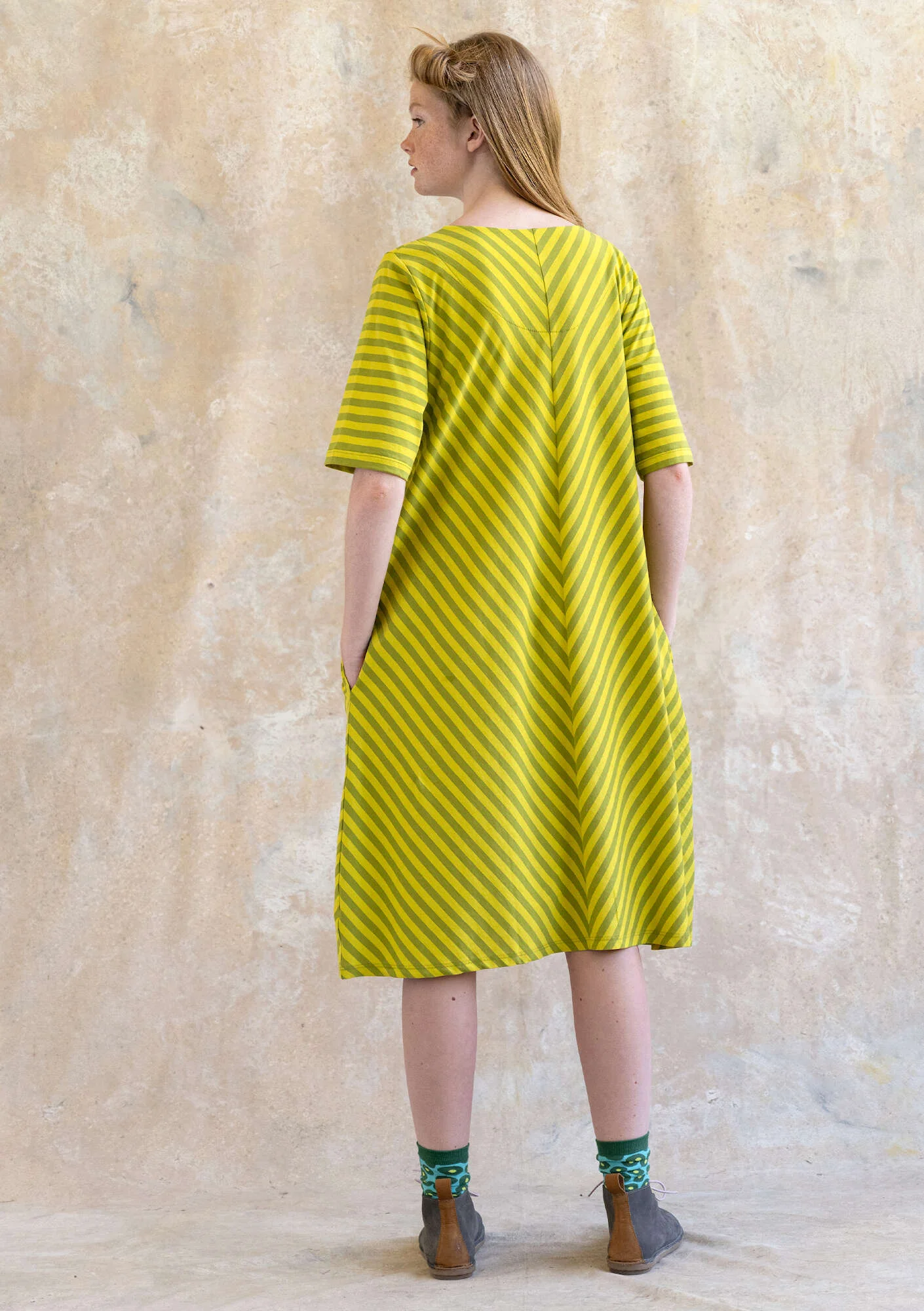 EssentialÖstripe dress made of organic cotton