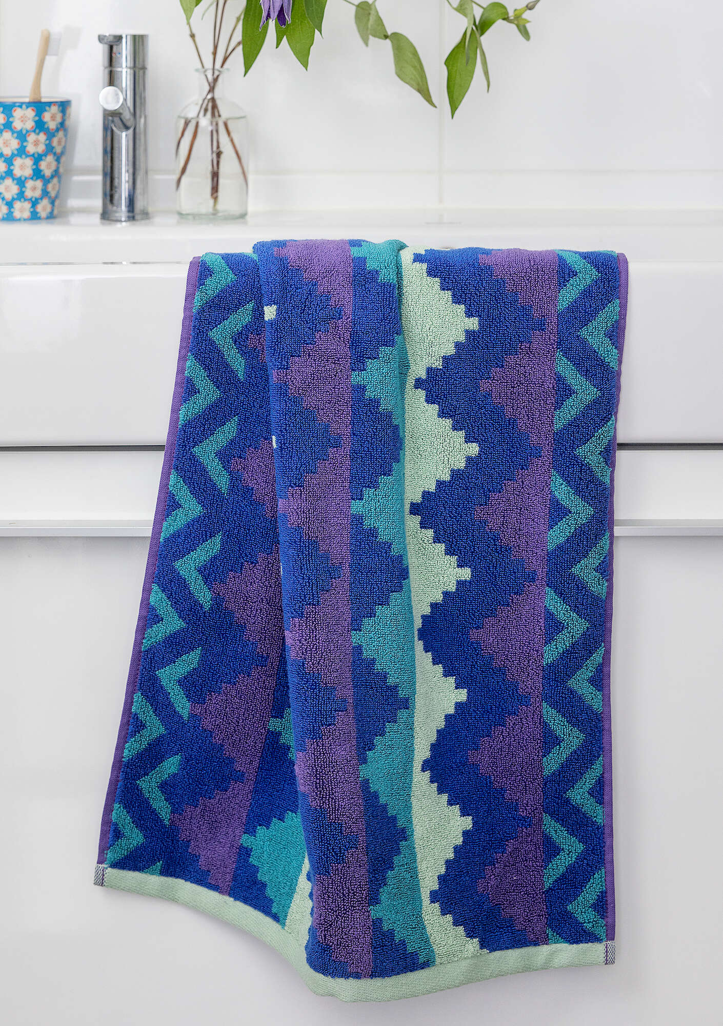 "Peaks" organic cotton towel