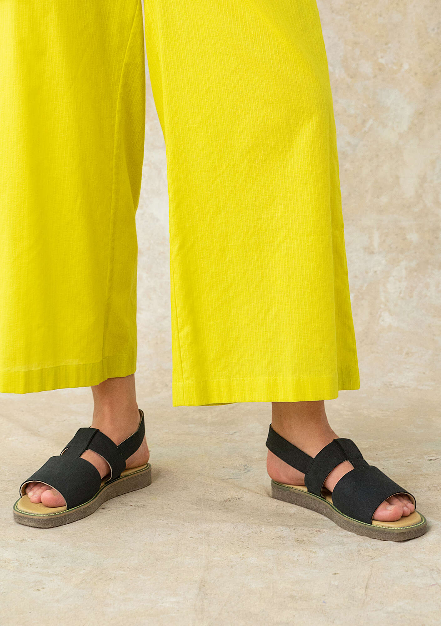 Nubuck sandals