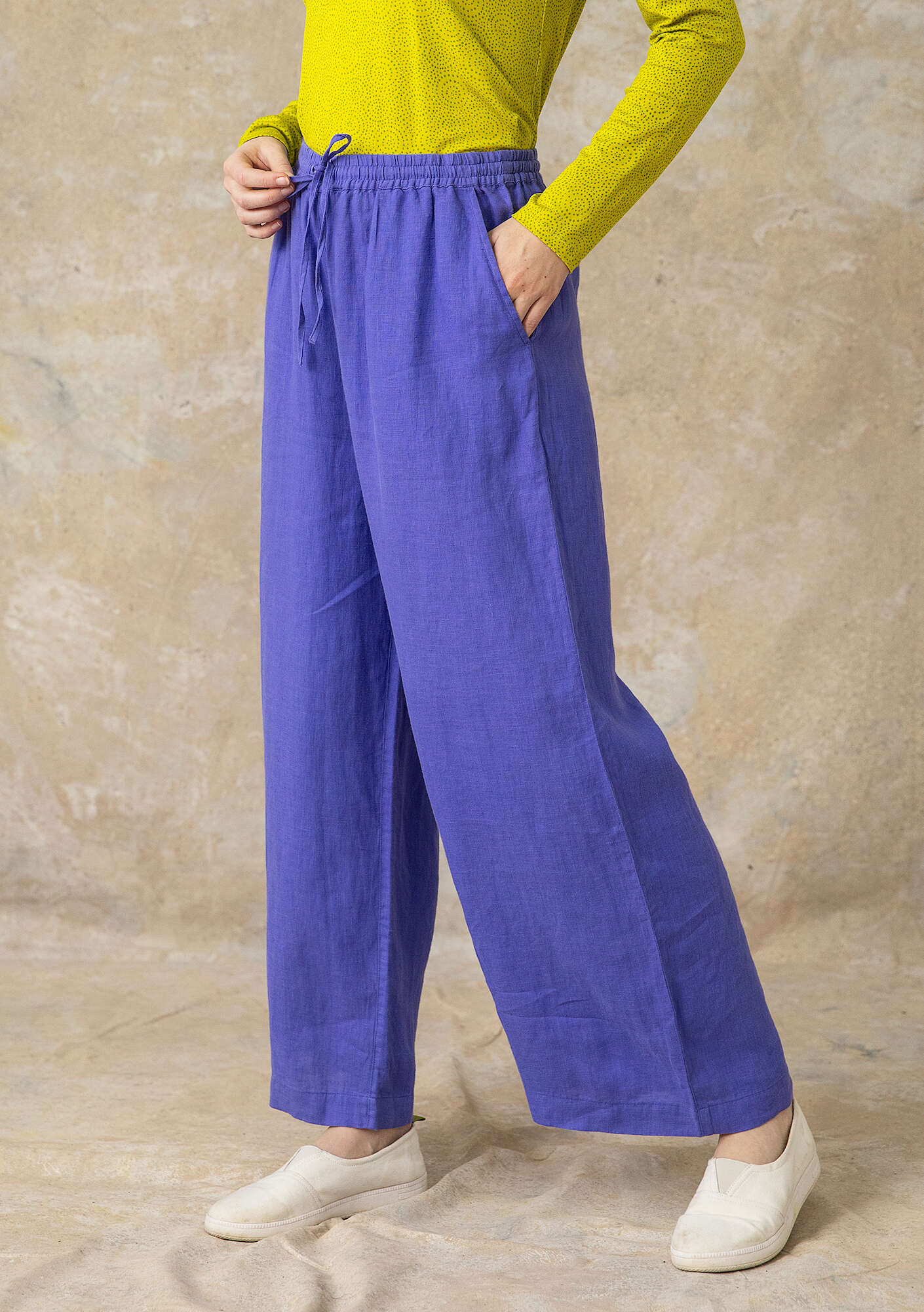Woven linen trousers