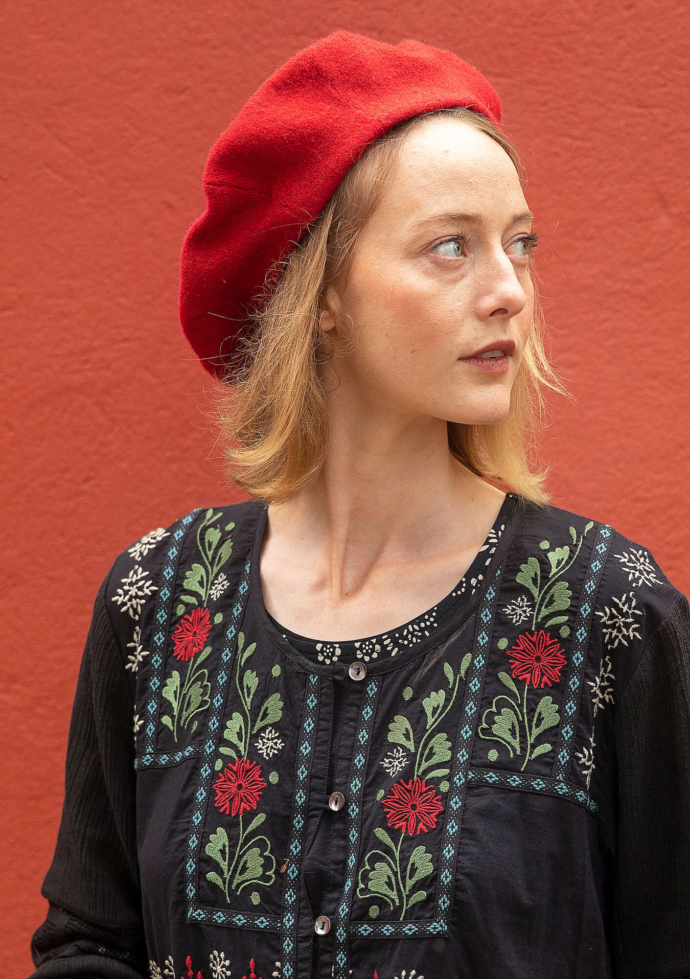 Knitted beret in felted organic wool