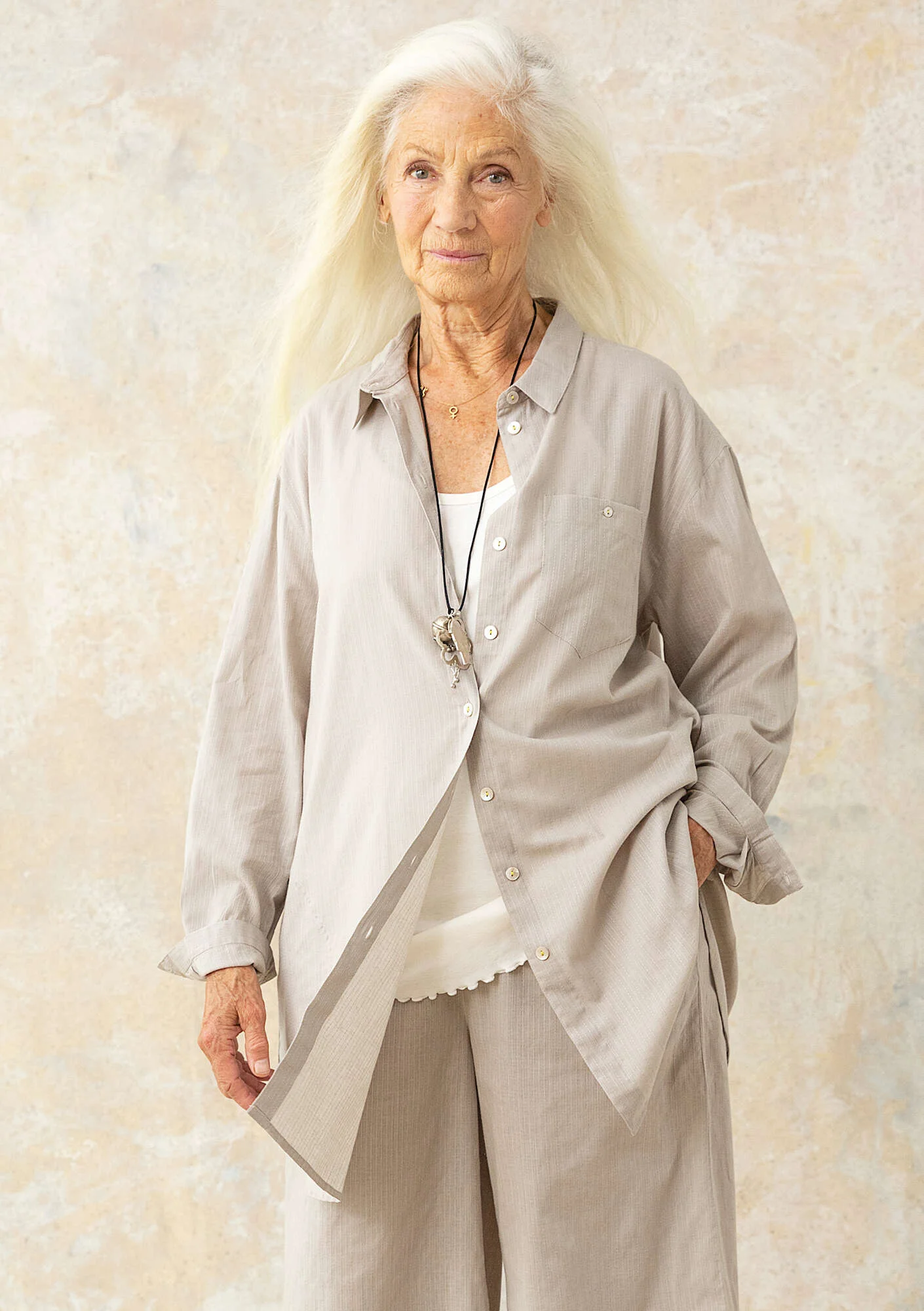 Woven organic cotton shirt