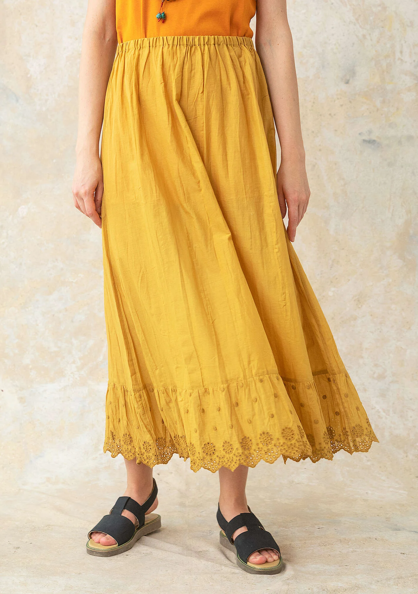 Woven organic cotton underskirt