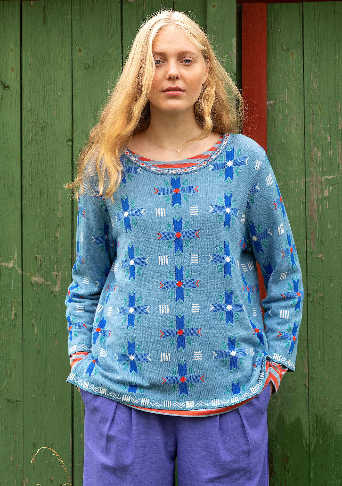 "Bunge" sweater crafted from organic and recycled cotton